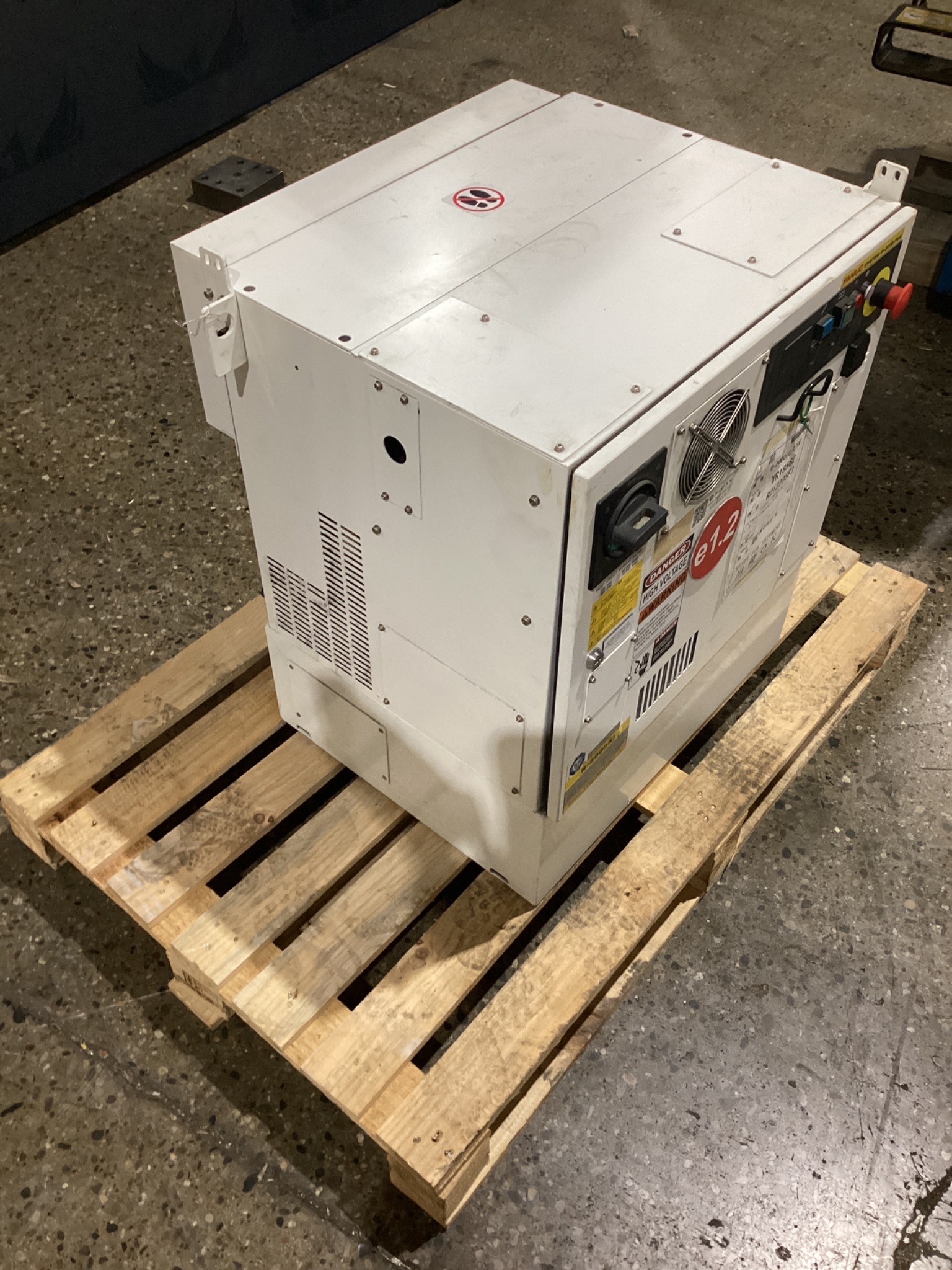 FANUC R‑2000iC/270F Robot w/ R‑30iB PLUS Controller & Spot Welding EOAT USED 12