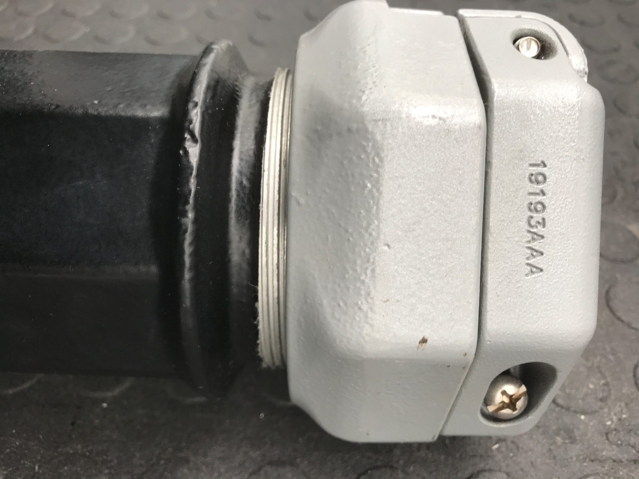 HUBBELL HBL4200PS1W 3P4W Pin & Sleeve Plug USED 3