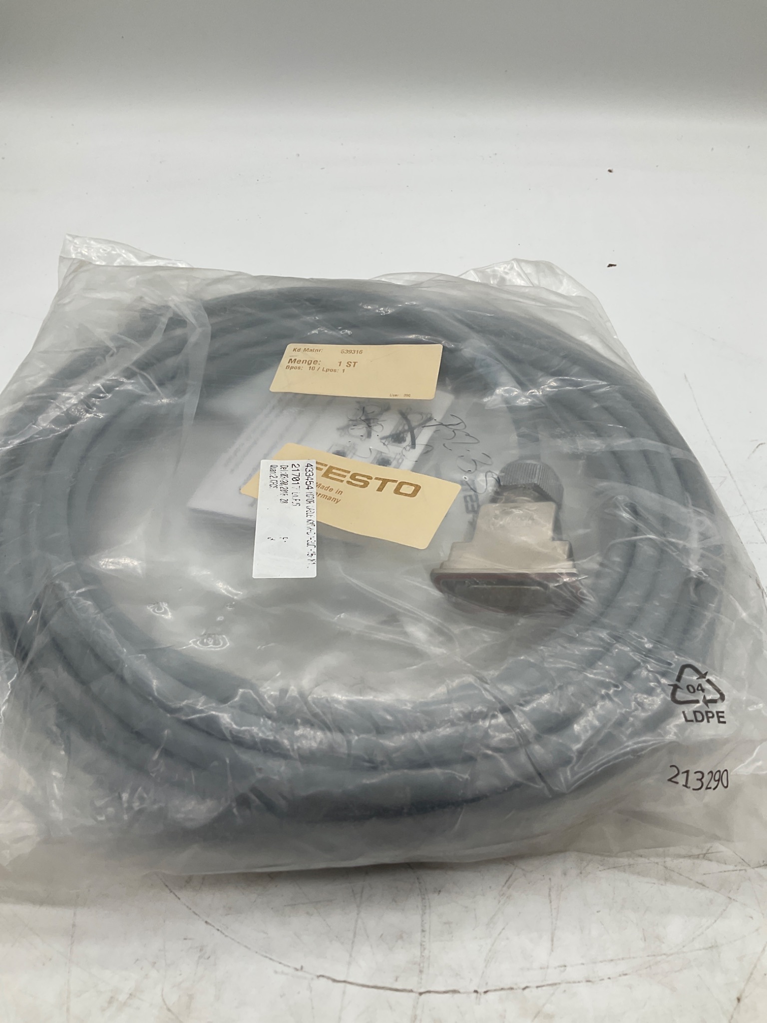 FESTO KMTR-DC-SUB-15-M12-10 Servo Motor Cable 10M NEW 2