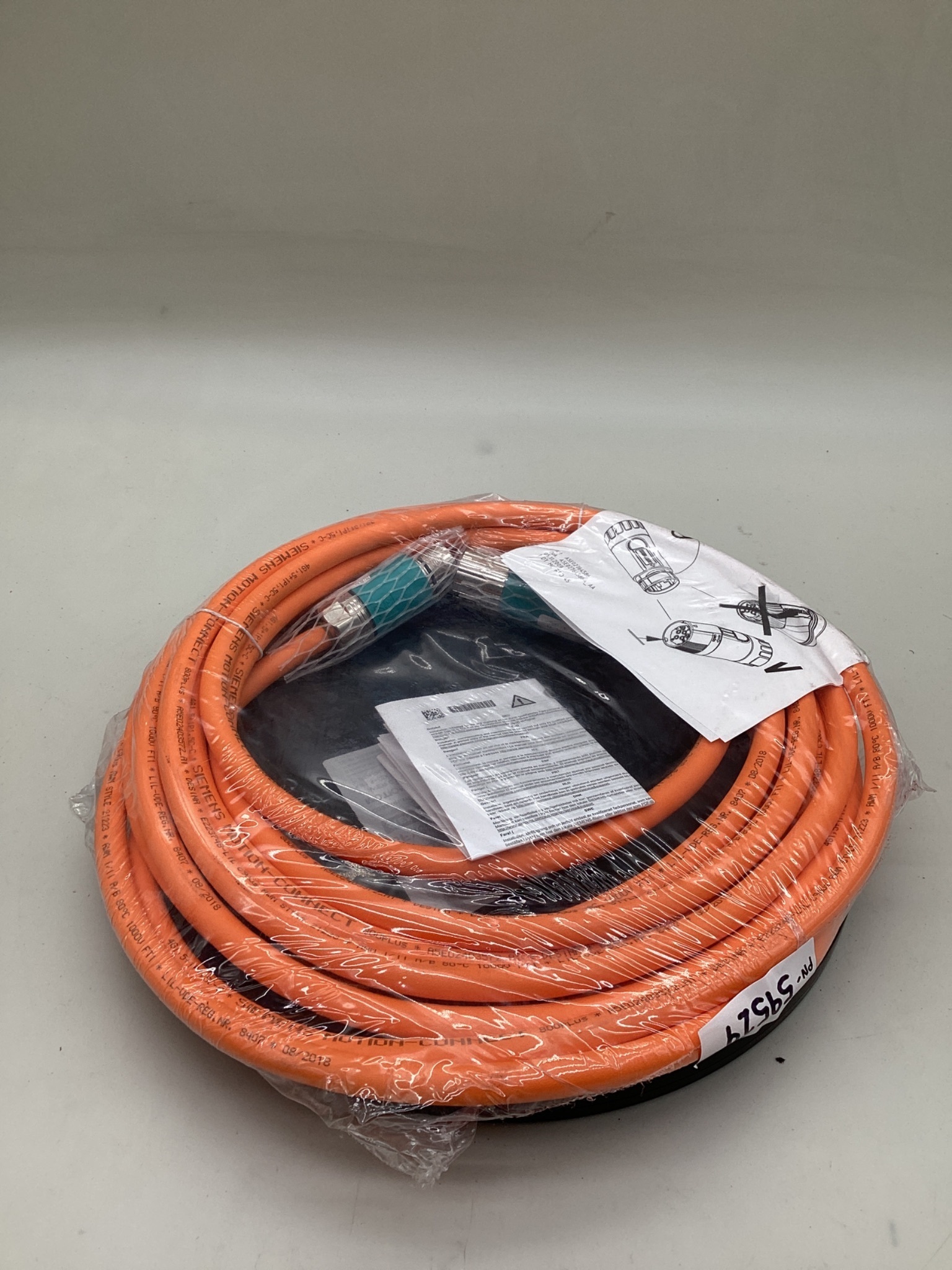 SIEMENS 6FX8002-5DA05-1AJ0 MOTION-CONNECT 800Plus Power Cable 8M NEW 2