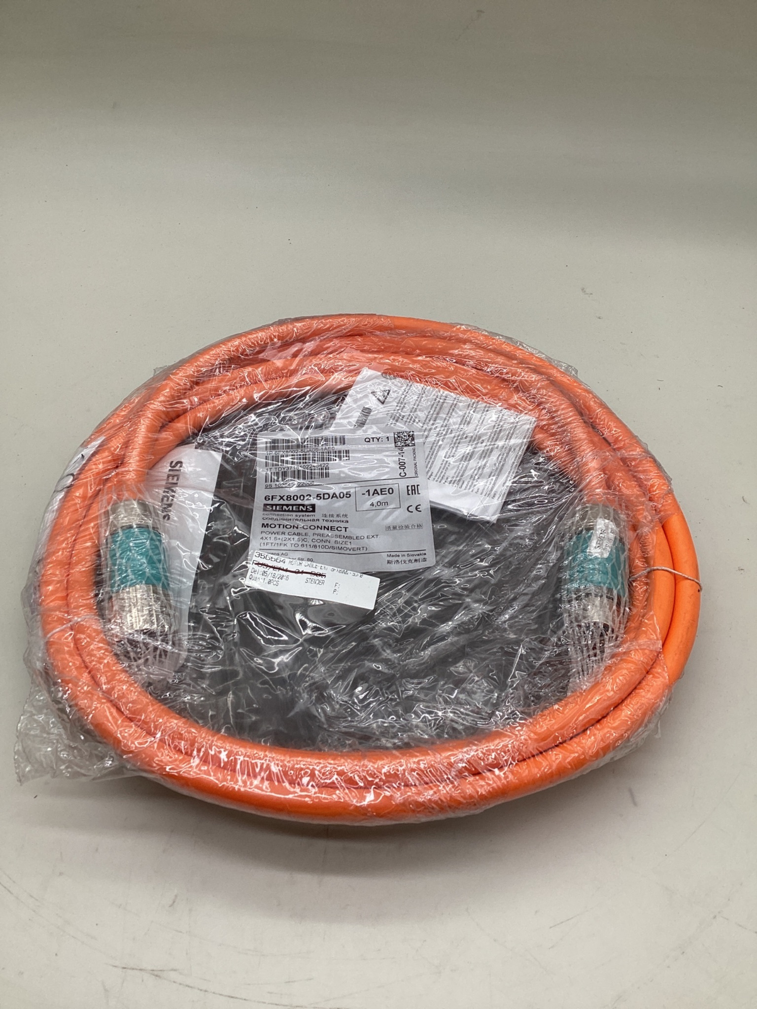 SIEMENS 6FX8002-5DA05-1AE0 MOTION-CONNECT 800Plus Power Cable 4M NEW 0