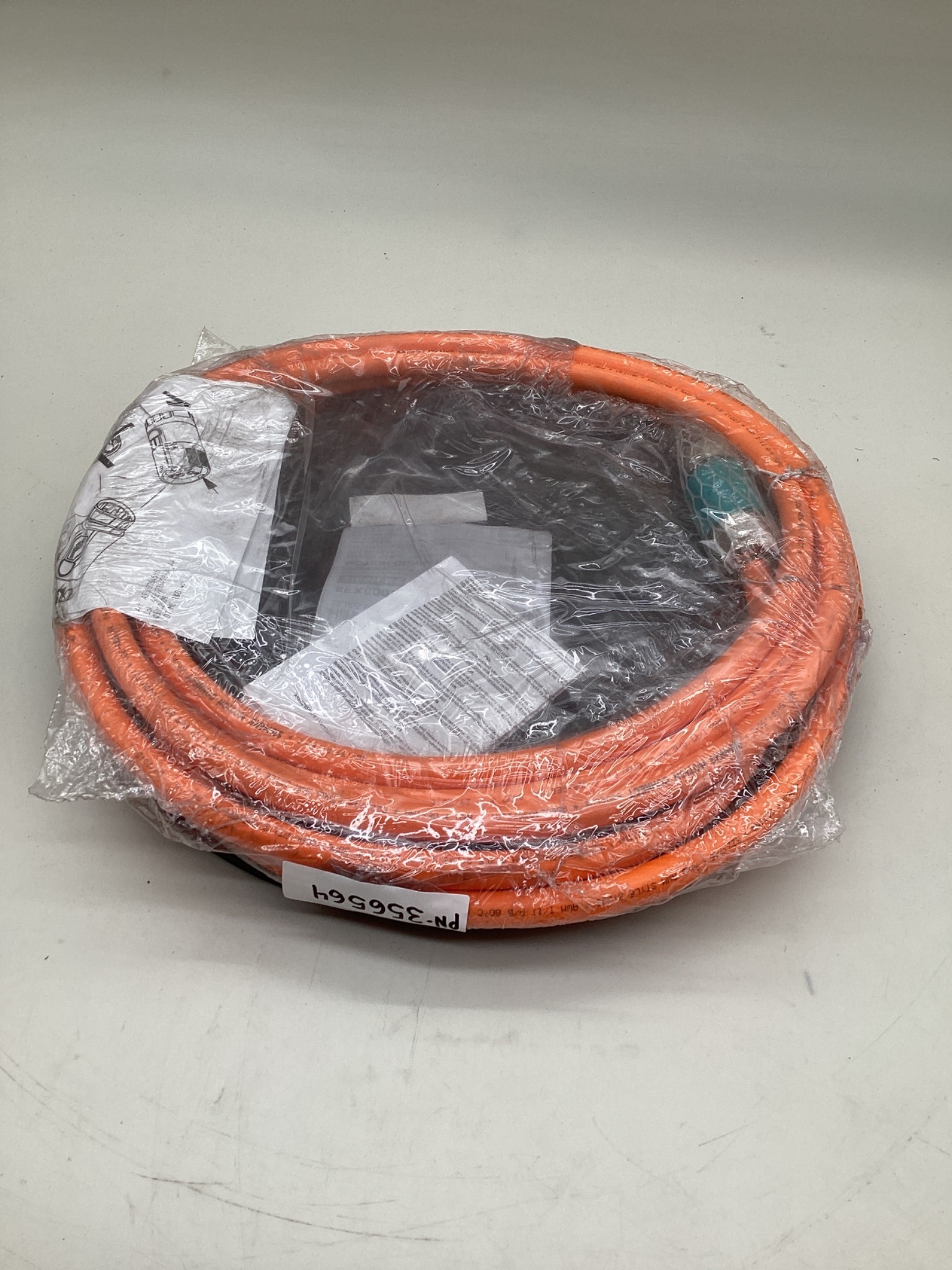 SIEMENS 6FX8002-5DA05-1AE0 MOTION-CONNECT 800Plus Power Cable 4M NEW 2