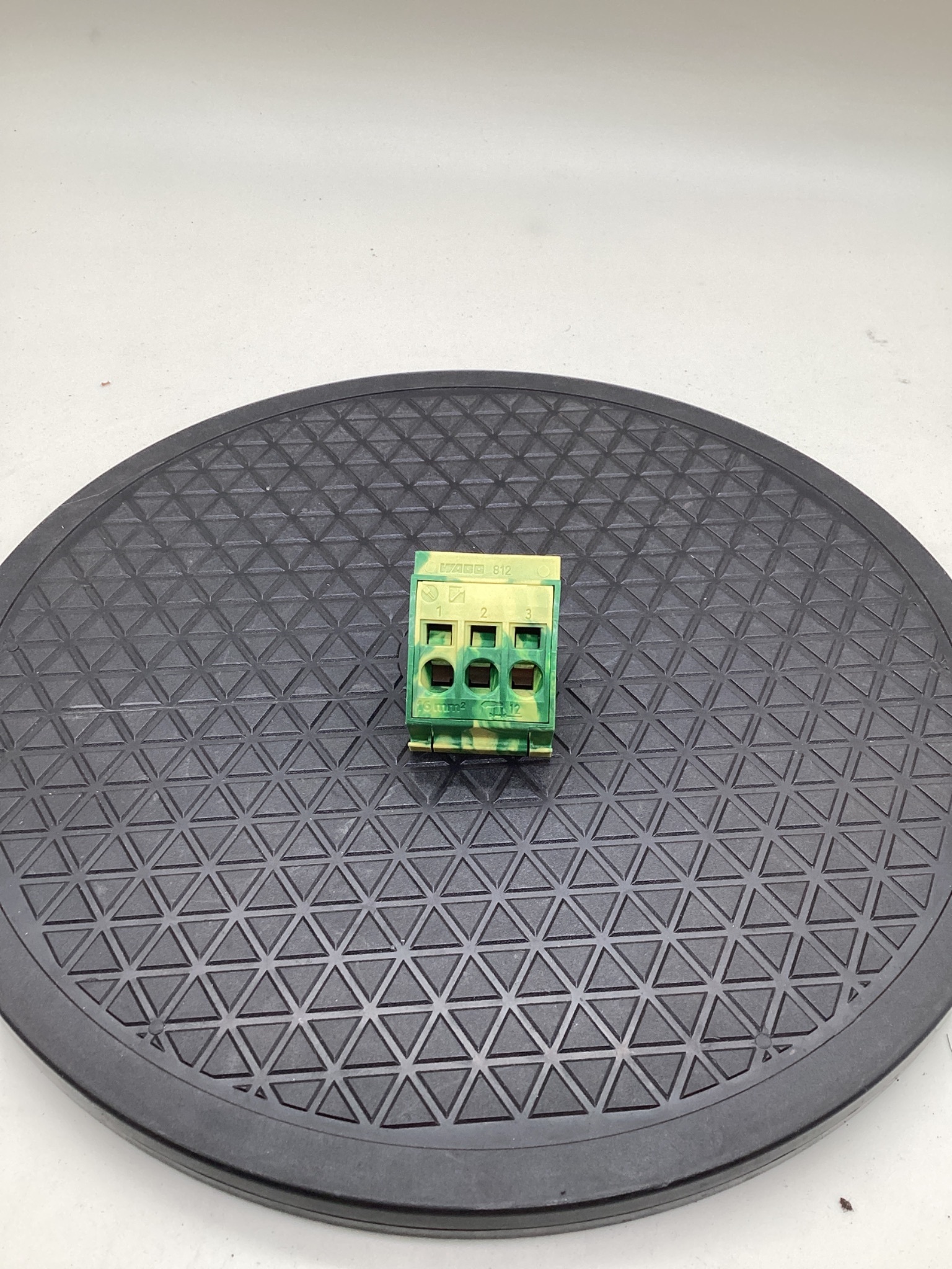 WAGO 812-110 Ground Busbar Terminal Block NEW 3
