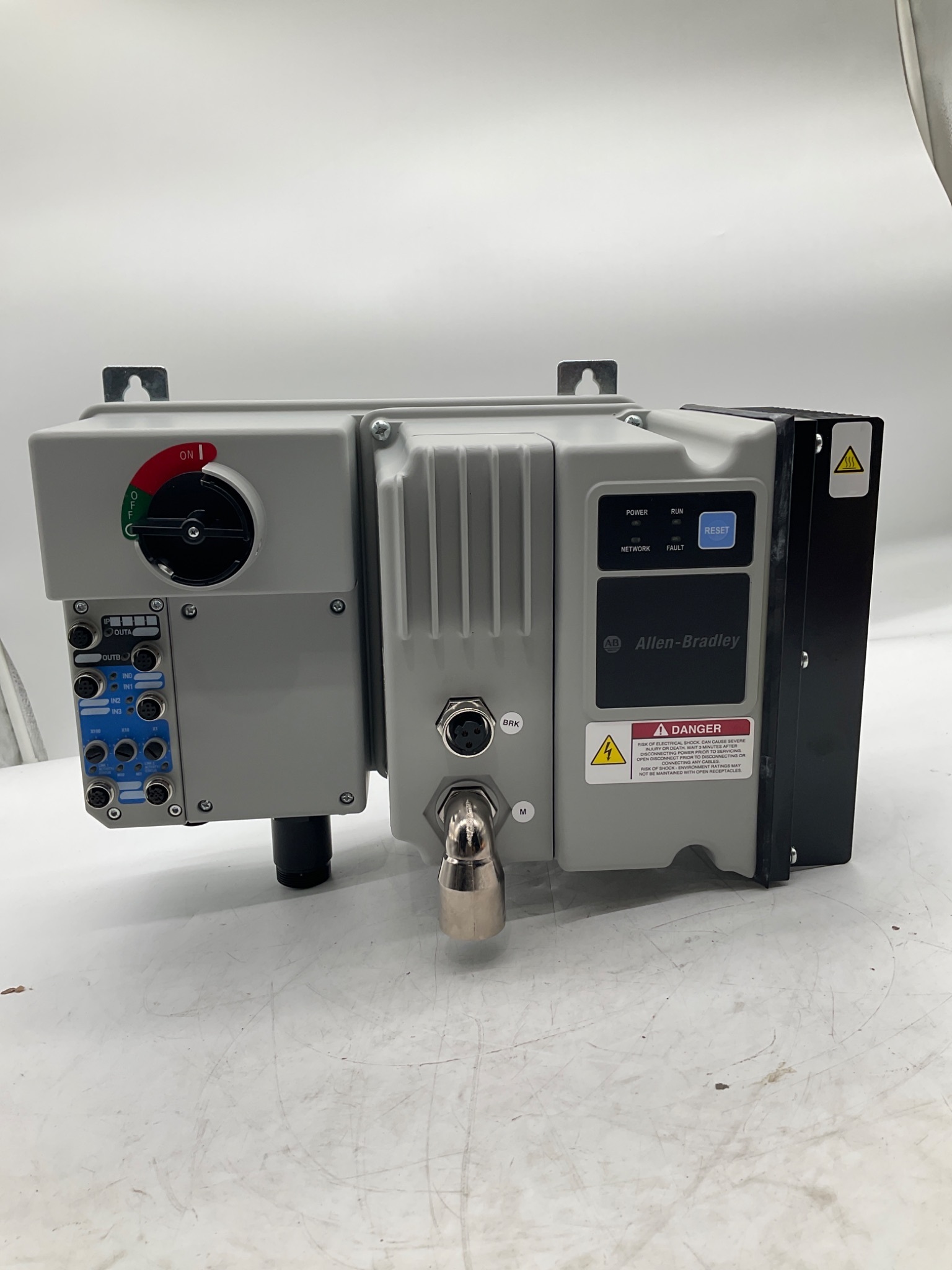 ALLEN-BRADLEY 284E-FVD2P3Z-10-RRG-SBG-DB1-EMI ArmorStart VFD NEW 6