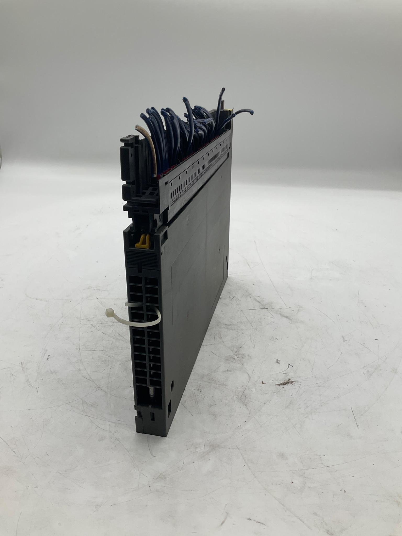 Siemens 6ES7 422-1BL00-0AA0 SIMATIC S7-400 SM 422 32-Channel Digital Output Module USED 0