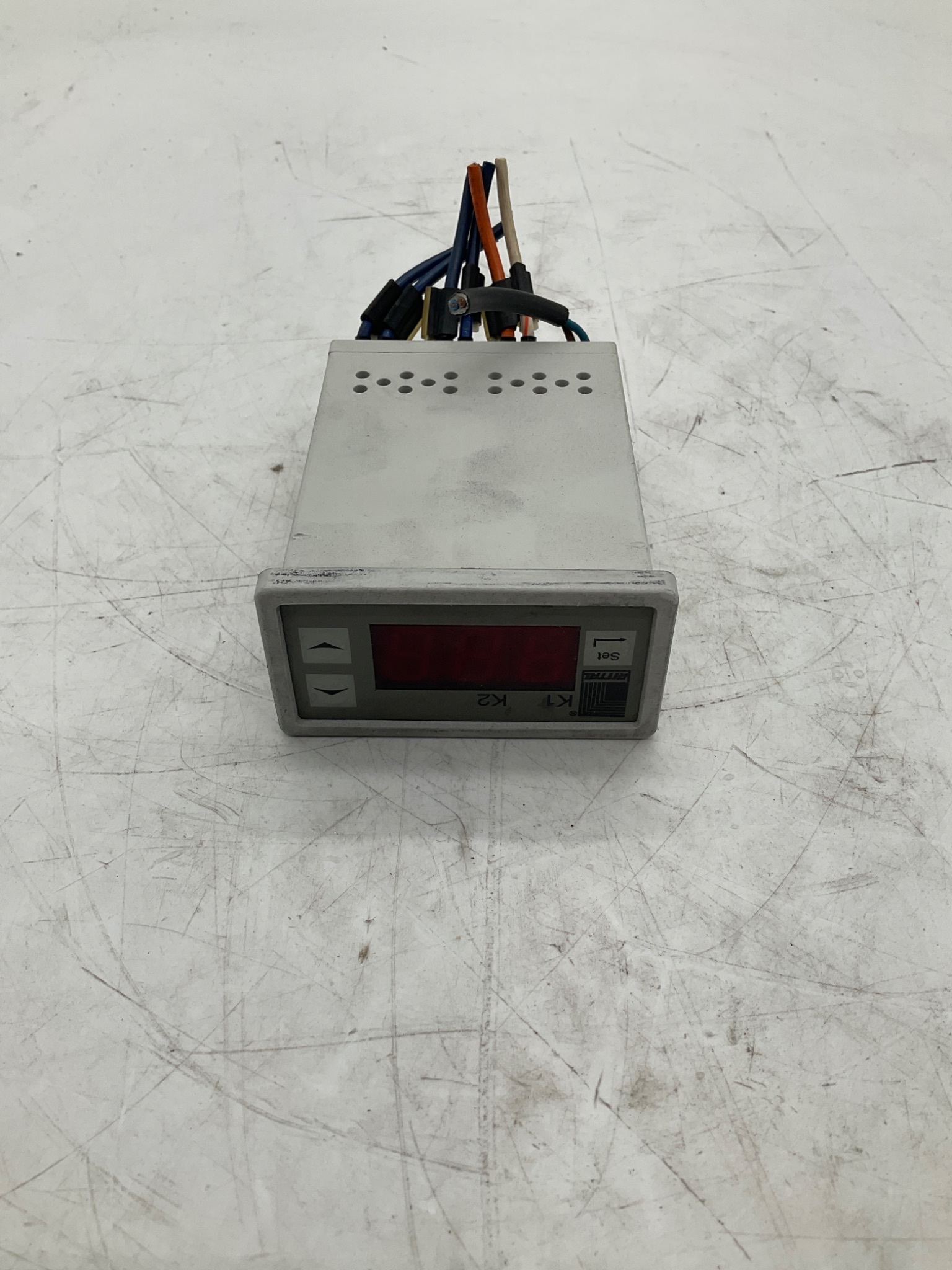 Rittal SK 3114.200 Digital Temperature Controller 20-72VDC 85-253VAC USED 0