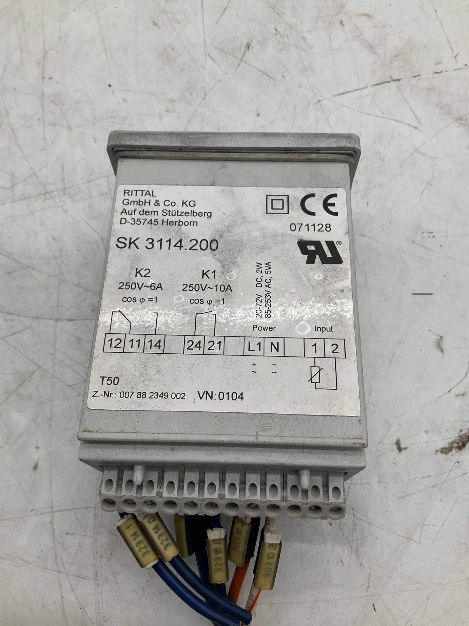 Rittal SK 3114.200 Digital Temperature Controller 20-72VDC 85-253VAC USED 1