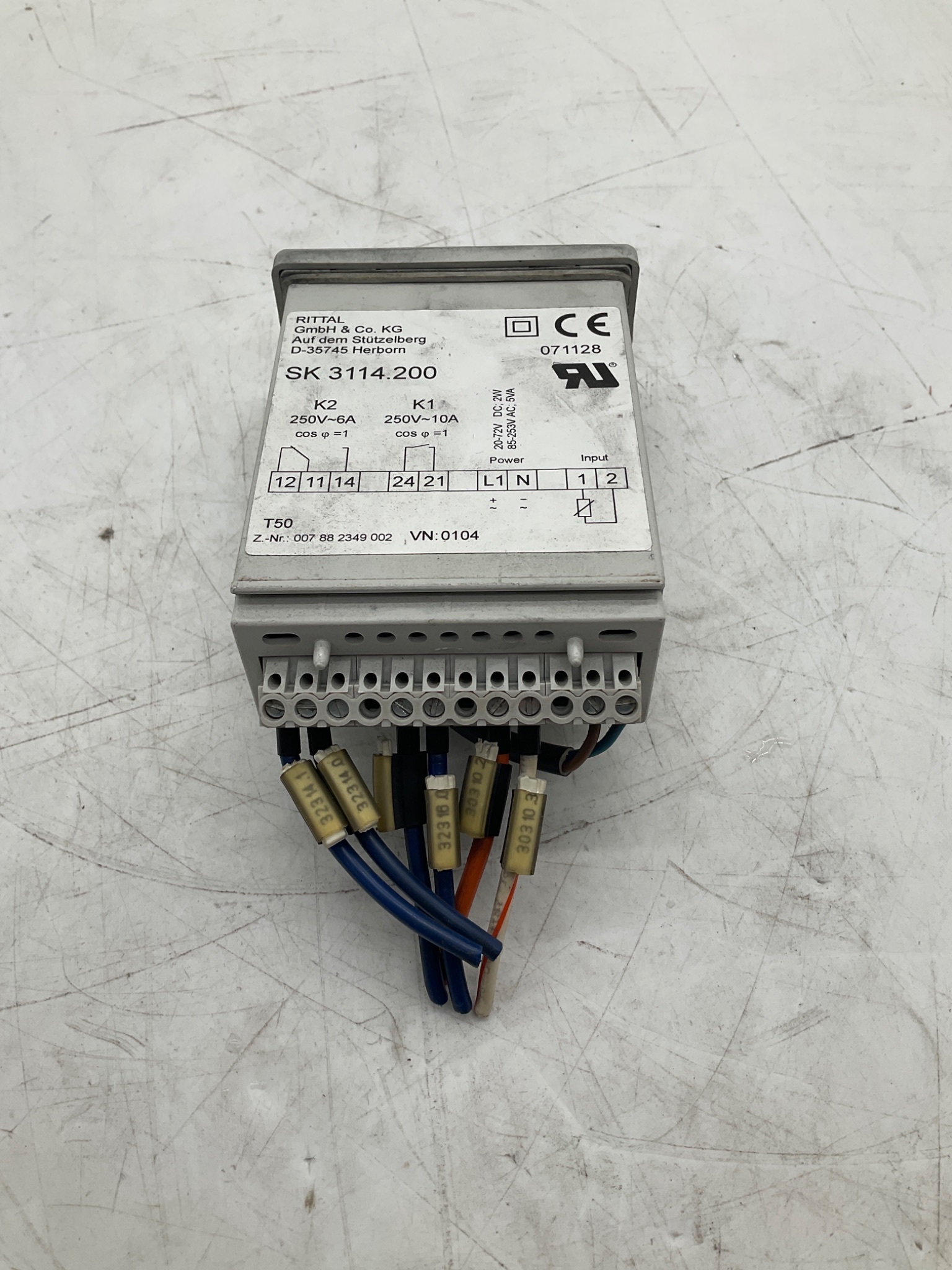 Rittal SK 3114.200 Digital Temperature Controller 20-72VDC 85-253VAC USED 3
