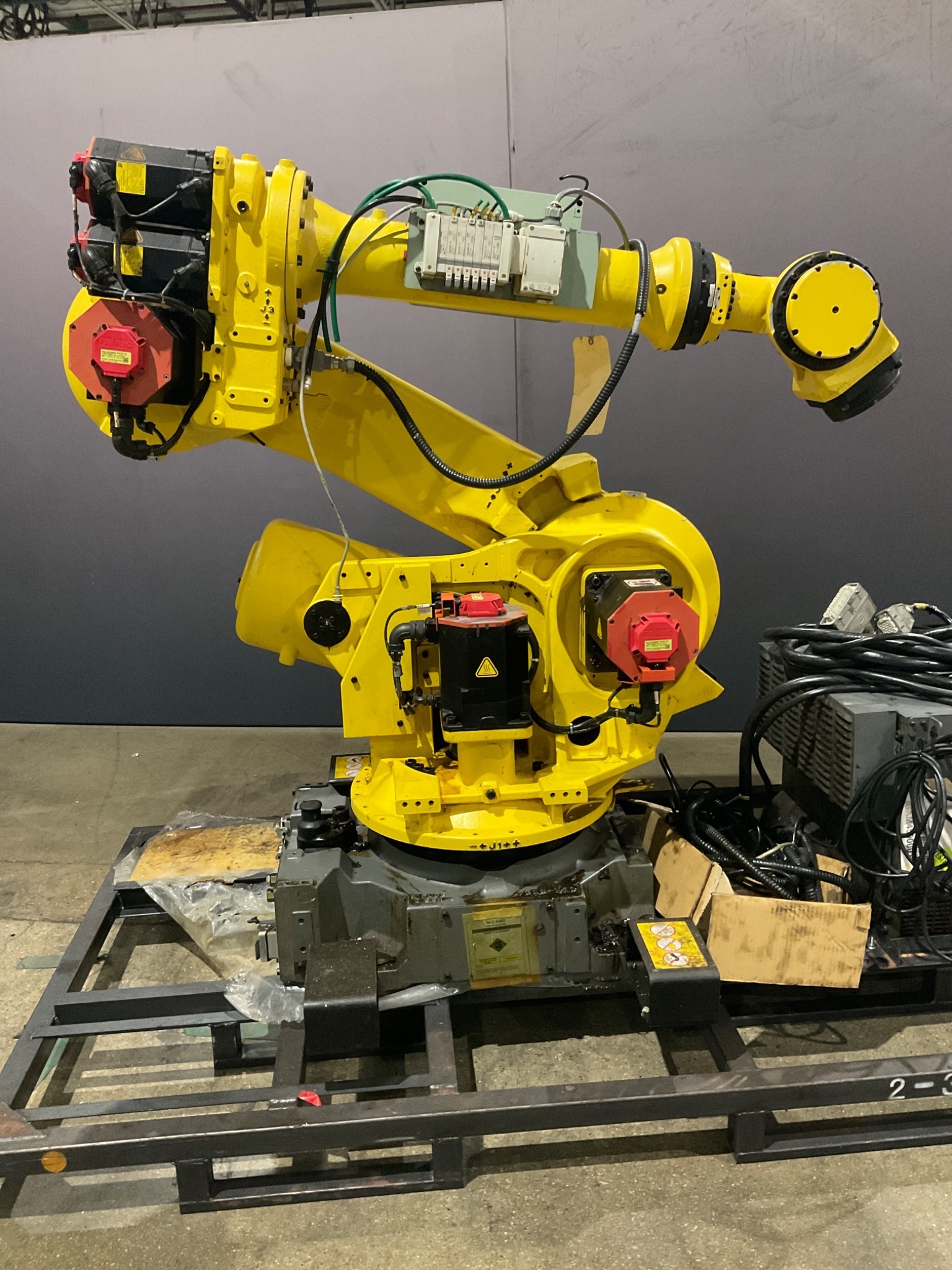 FANUC R-2000iB/165F Complete With R-30iB Controller USED 1