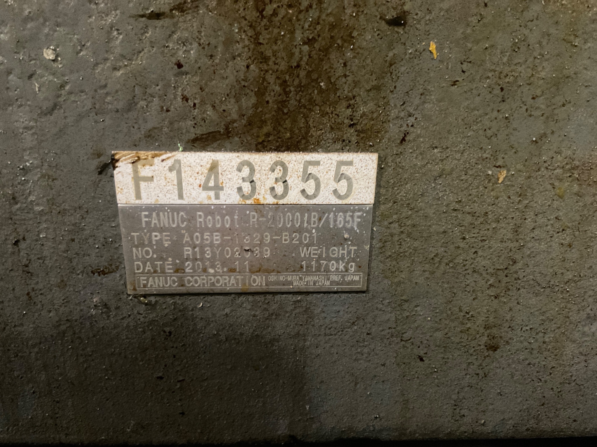 FANUC R-2000iB/165F Complete With R-30iB Controller USED 4