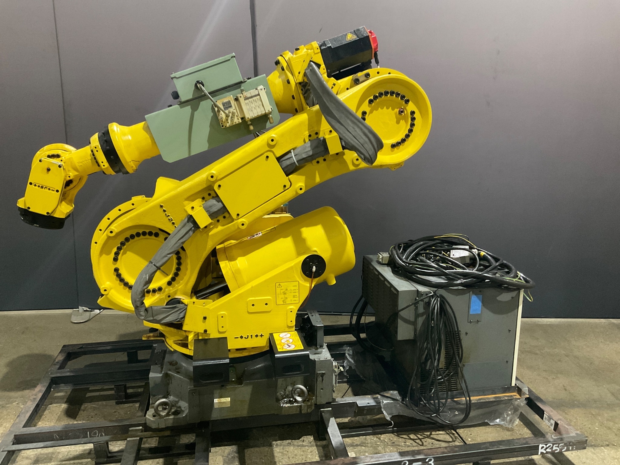 FANUC R-2000iB/165F Complete With R-30iB Controller USED 0