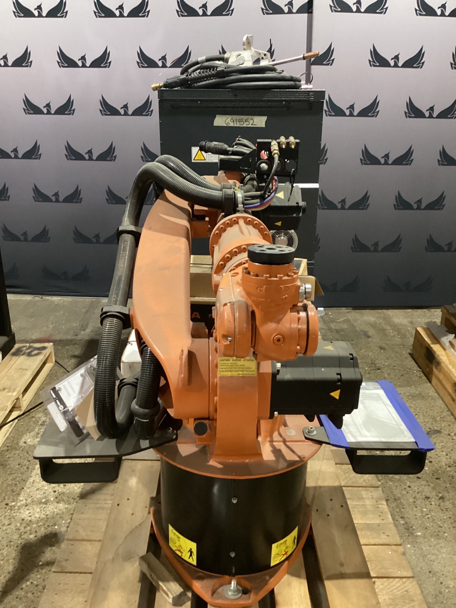 KUKA KR16 L6-2 w/ KR C4 Controls & TT3A Reamer NEW 0