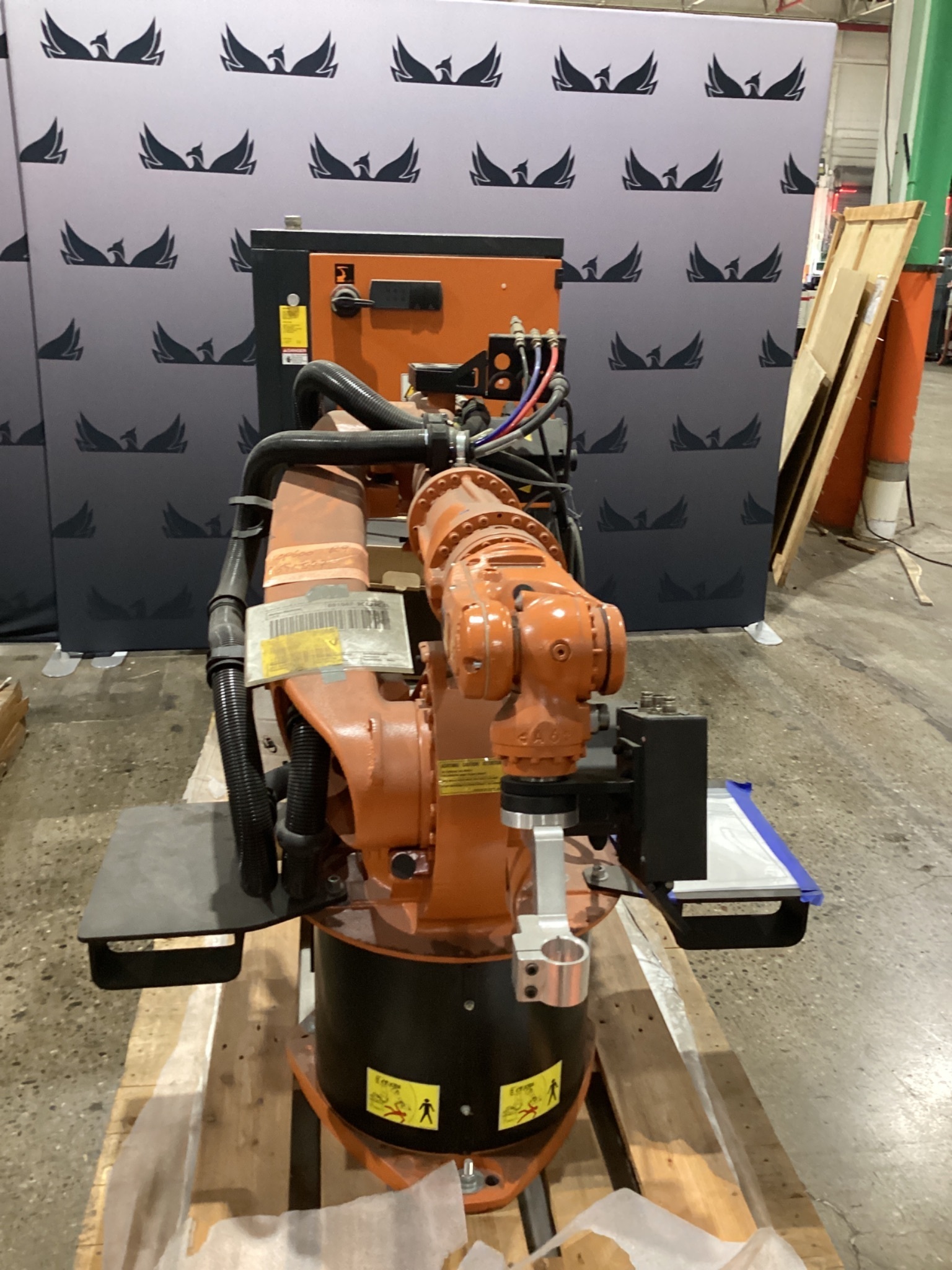 KUKA KR16 L6-2 w/ KR C4 Controls & TT3A Reamer NEW 0