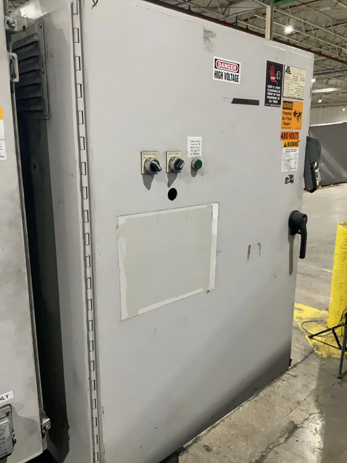 ABB IRB 2400L Type B Master/Slave Welding Cell With IRC5 Controllers USED - Image 18
