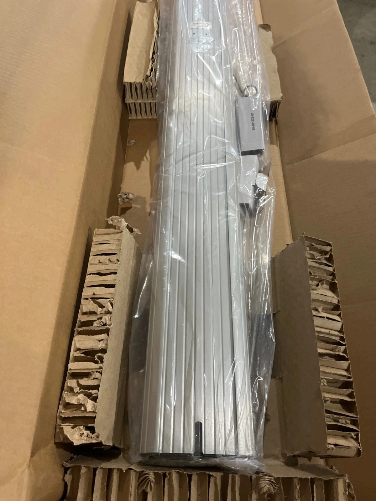 CHARGEPOINT CT4000-CMK6 / 99-001626-06 Cable Management Kit NEW - Image 2