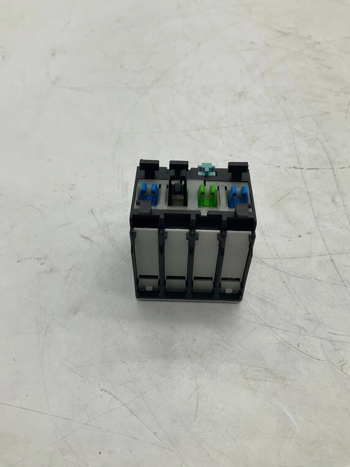 Siemens 3RH1921-1HA22 Auxiliary Contact Block 2NO 2NC Front Mount USED - Image 4