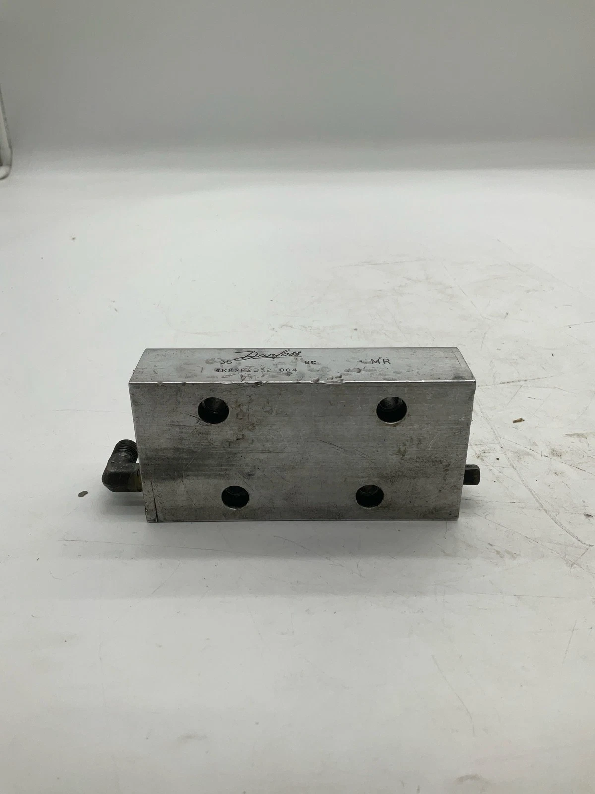 Danfoss 4KKXP2332-004 Hydraulic Valve Manifold Block USED - Image 3