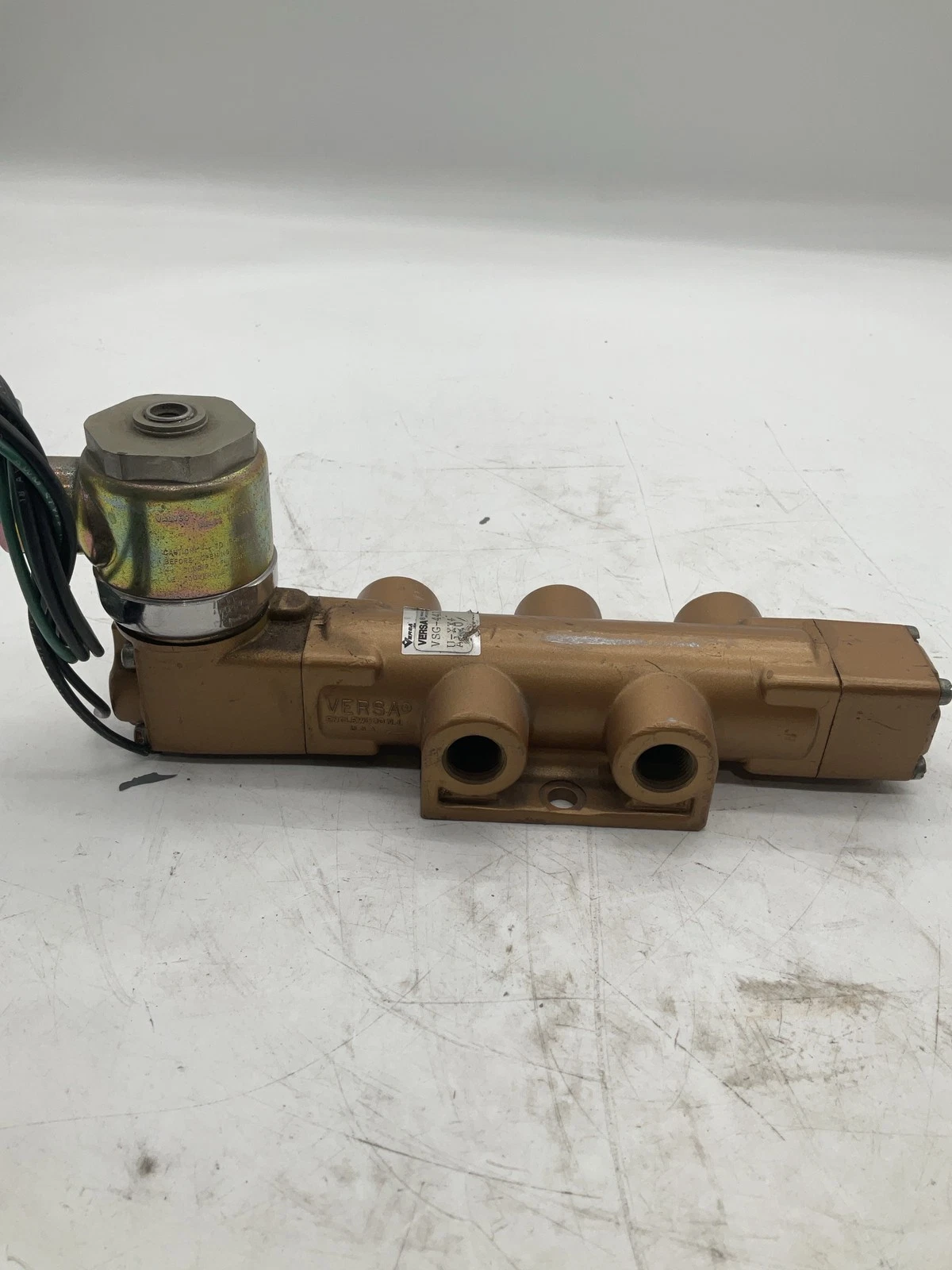 Versa VSG-4422-U-XX-A120 Pilot Operated Pneumatic Solenoid Valve USED - Image 3