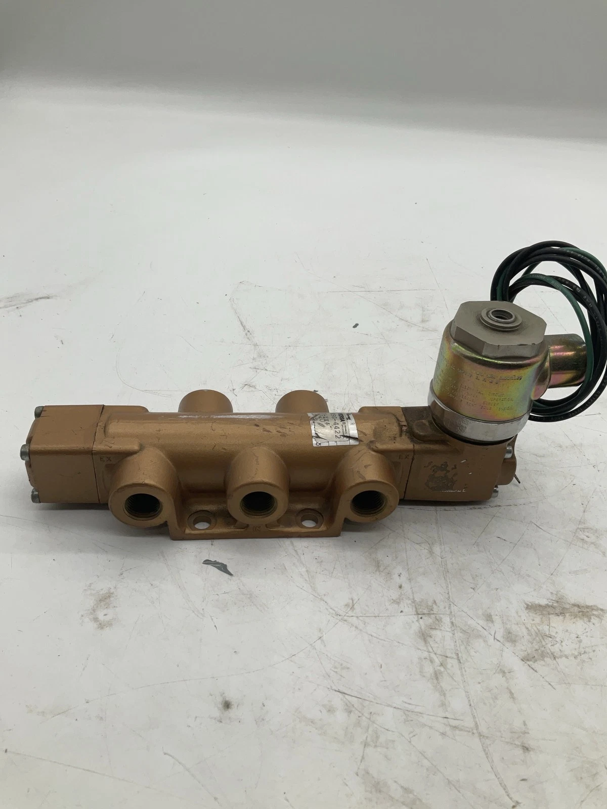 Versa VSG-4422-U-XX-A120 Pilot Operated Pneumatic Solenoid Valve USED - Image 5