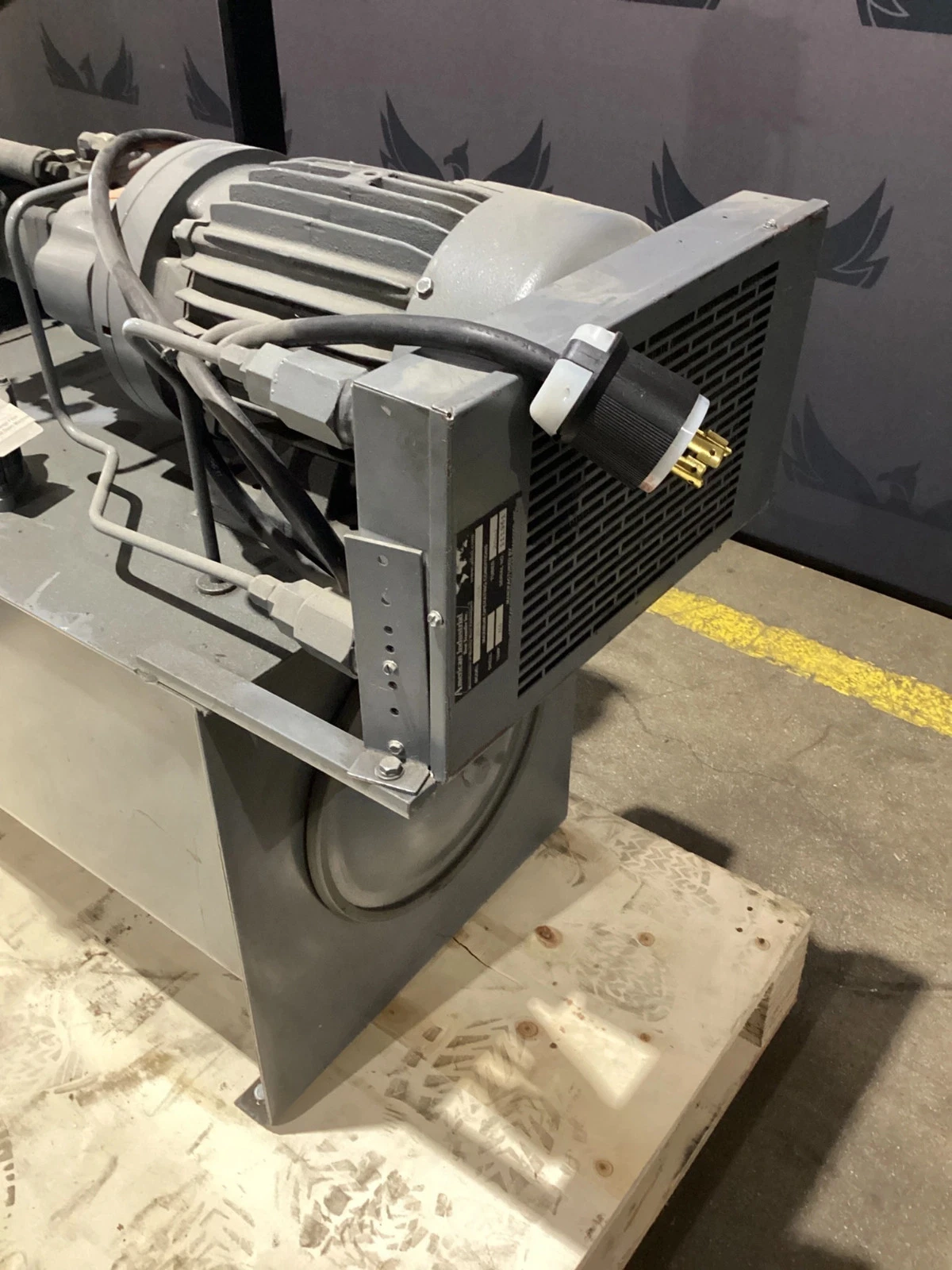 Hydraulic Power Unit With Nachi Piston Pump, BM-102-S Oil Cooler & Parker Accumulator USED - Image 3