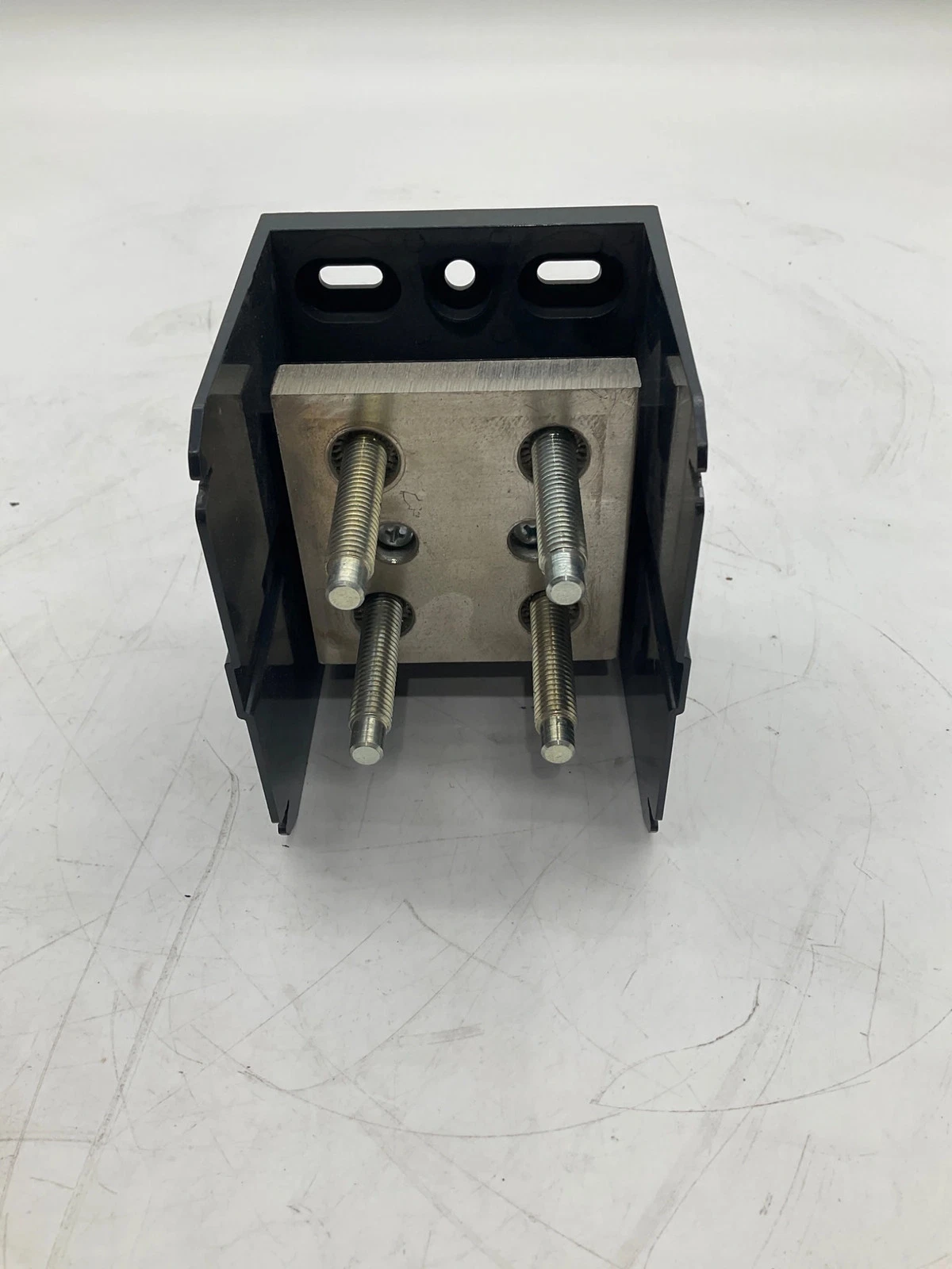 MARATHON HVPB212 CH Power Distribution Block 1500VDC NEW - Image 4