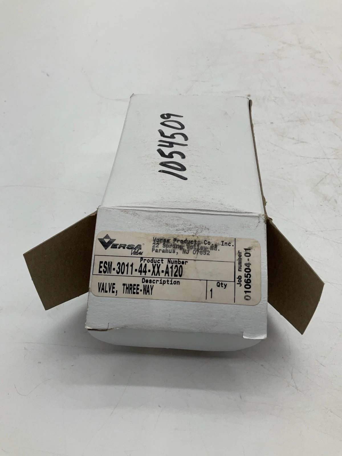 Versa ESM-3011-44-XX-A120 Three-Way Solenoid Valve NEW - Image 5
