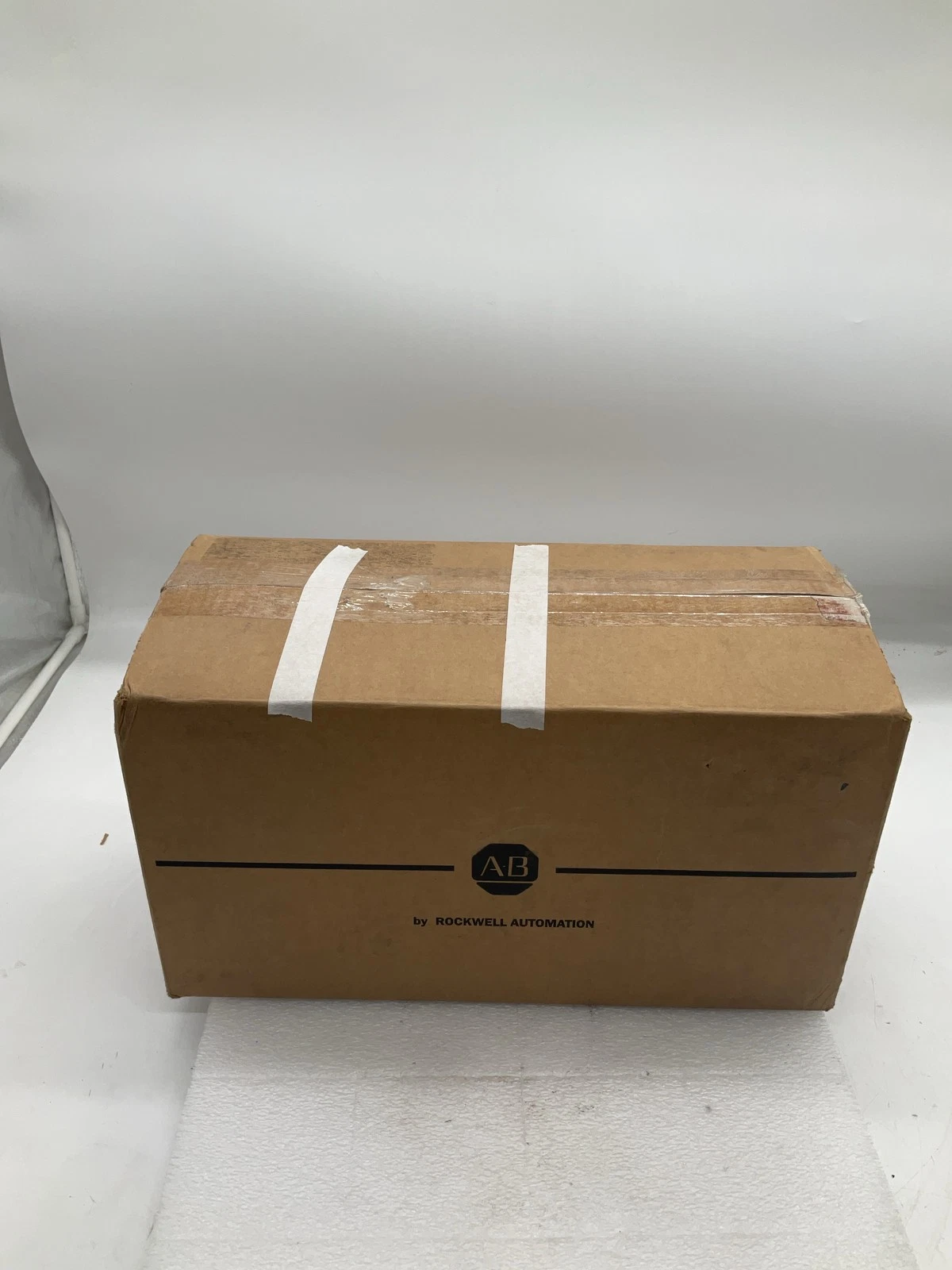 ALLEN-BRADLEY MPL-B4530K-MJ74AA MP-Series 480V AC Rotary Servo Motor NEW - Image 5