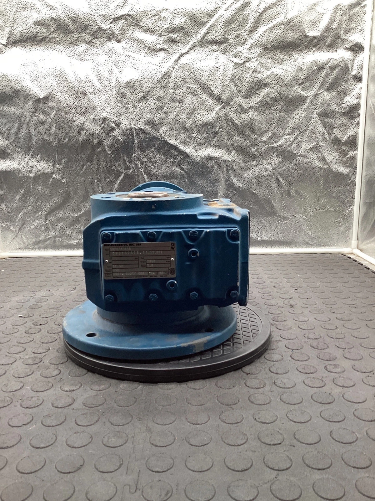 SEW EURODRIVE KAF57AM145 Gear Reducer USED - Image 2