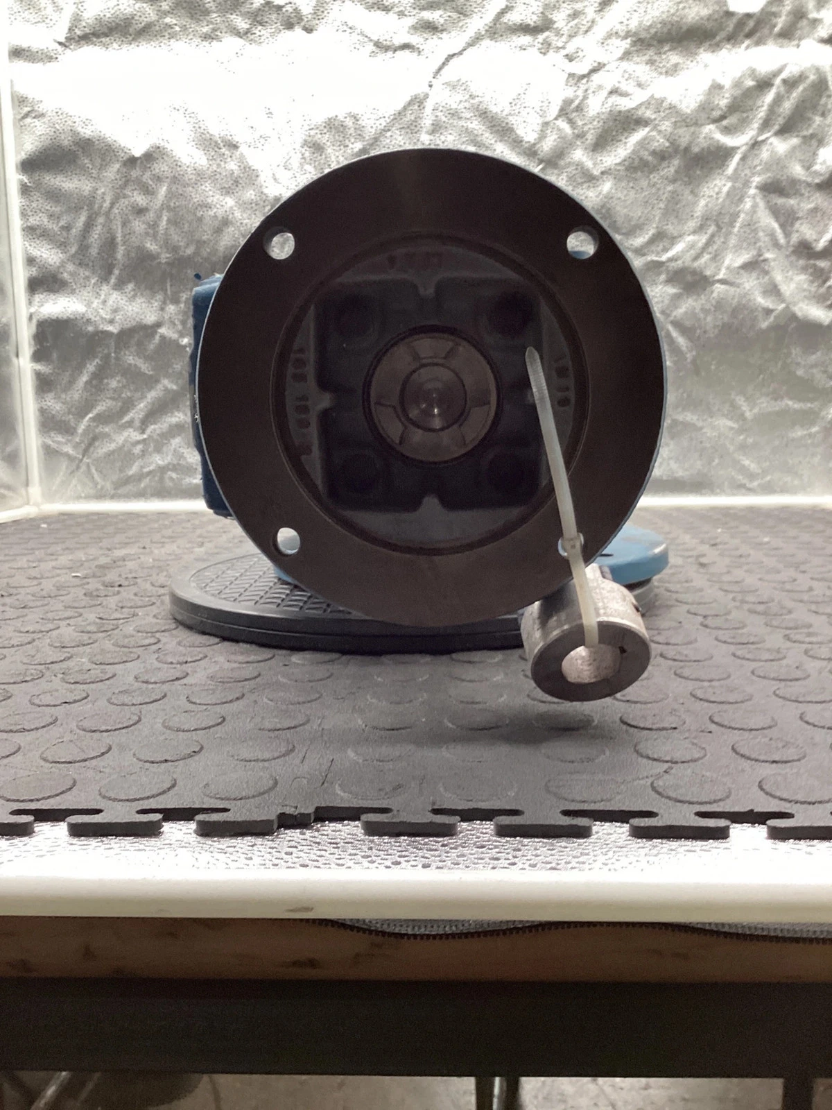 SEW EURODRIVE KAF57AM145 Gear Reducer USED - Image 4