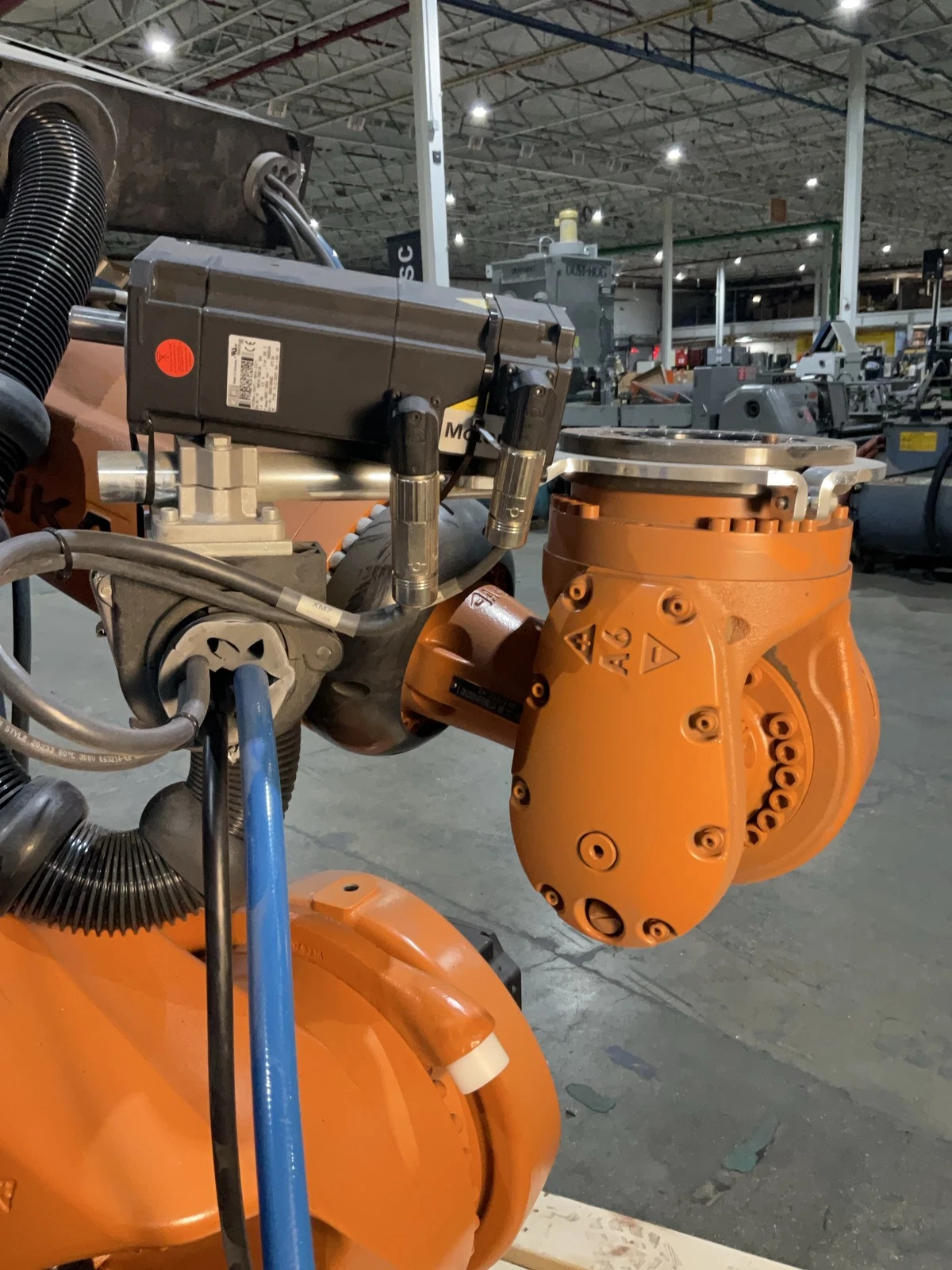 KUKA KR 240 R2700 prime Complete With KR C4 NA UL USED - Image 4