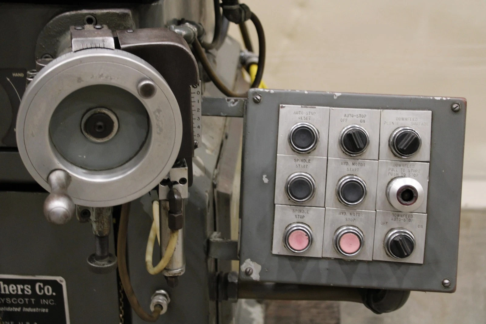 CINCINNATI TOOL & CUTTER GRINDER USED - Image 2