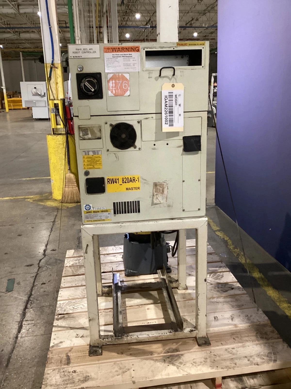 FANUC ARC Mate 120iC with R-30iB Controller FOR PARTS / NOT WORKING - Image 2