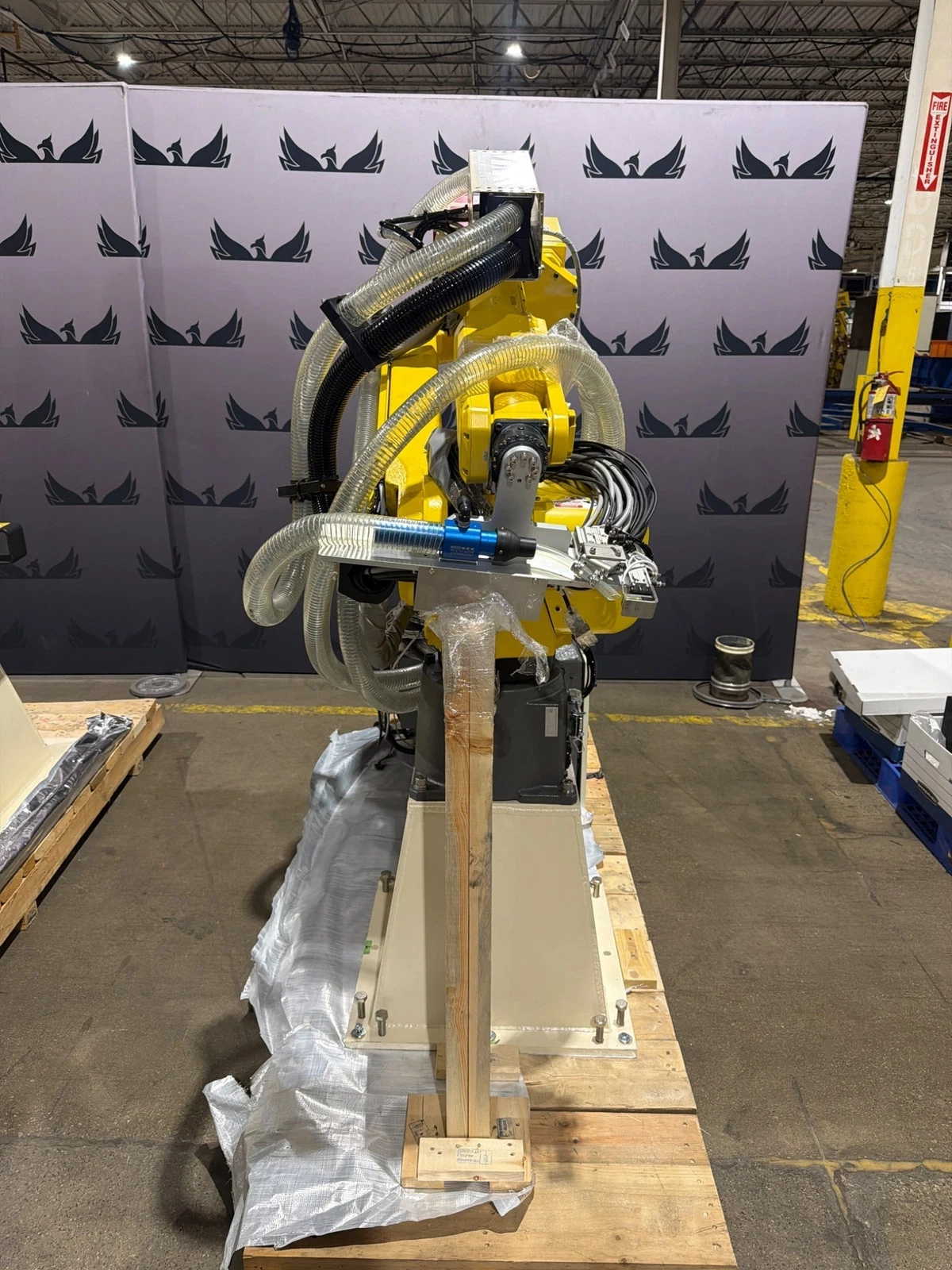 FANUC M-20iA/35M Complete with R-30iB Plus Controller USED - Image 2