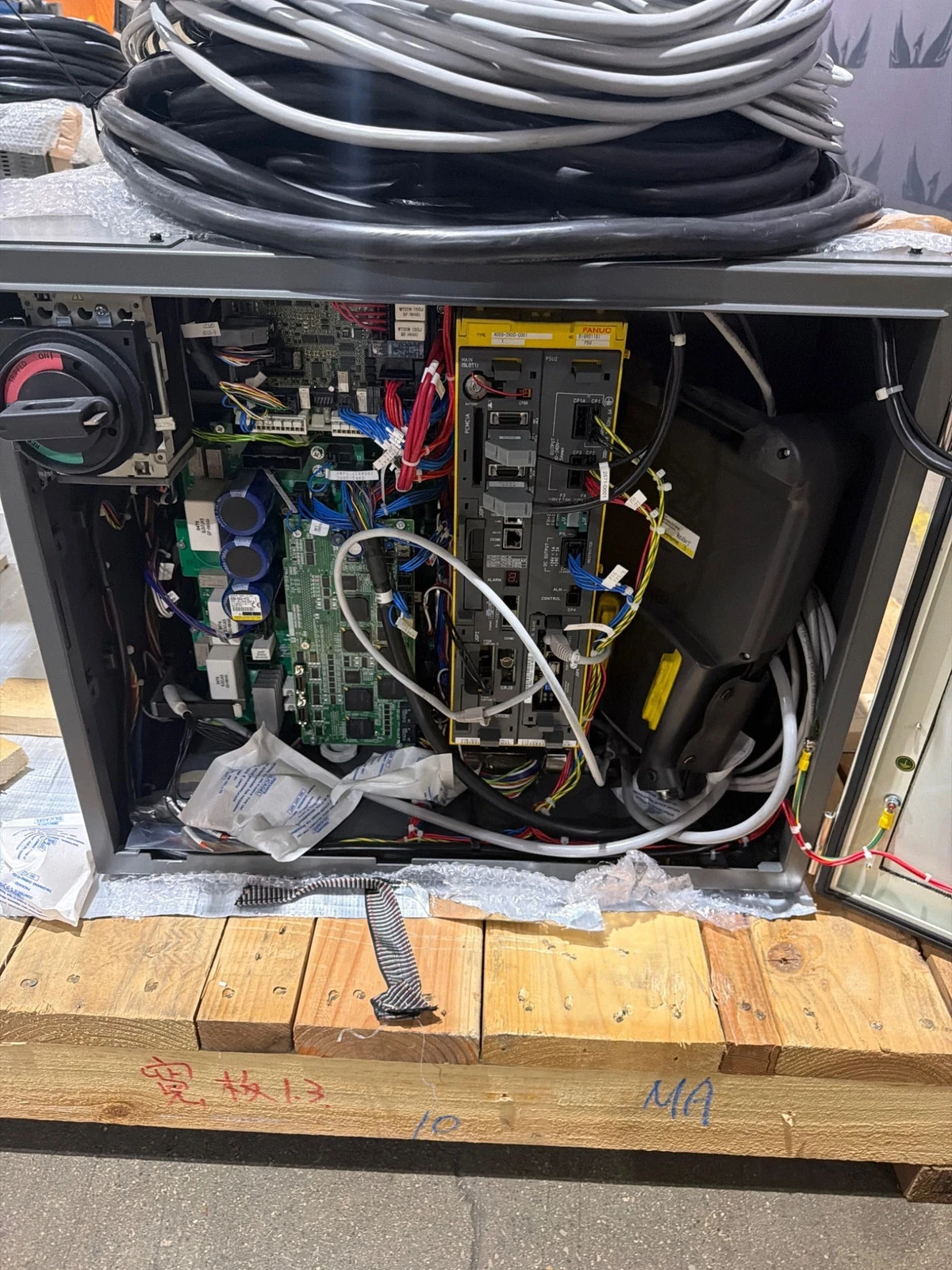 FANUC M-20iA/35M Complete with R-30iB Plus Controller USED - Image 10