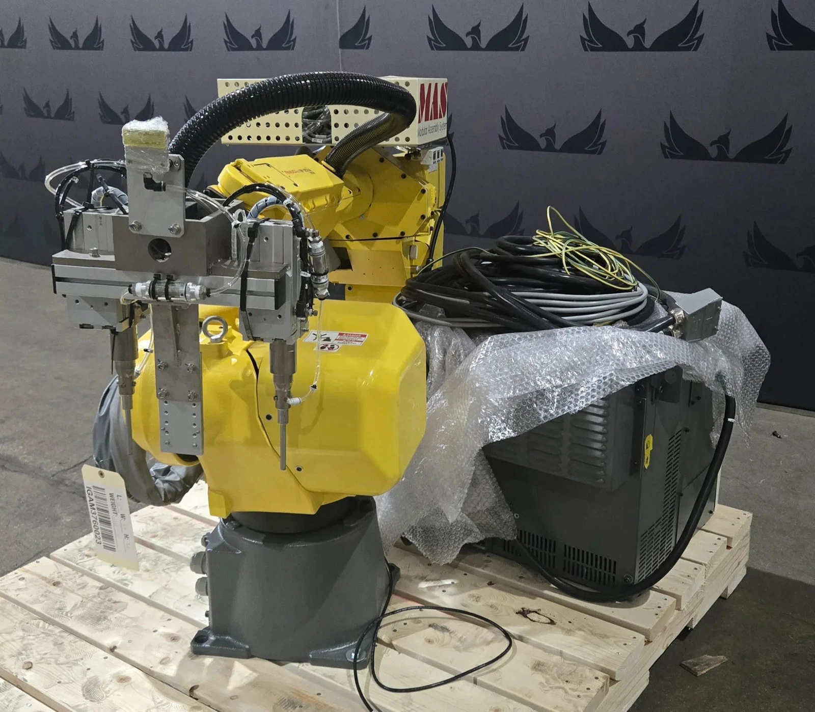 FANUC M-20iA/35M Complete with R-30iB Plus Controller USED - Image 2