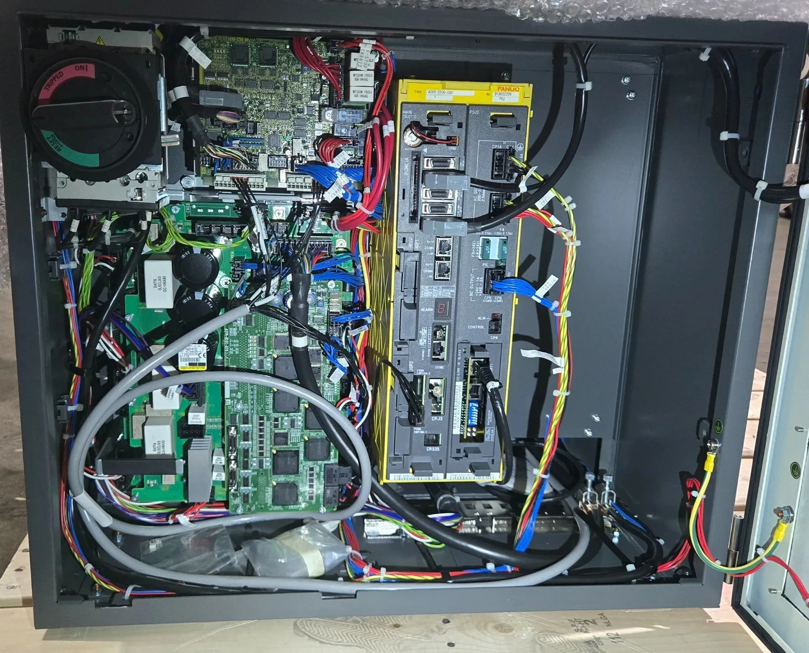 FANUC M-20iA/35M Complete with R-30iB Plus Controller USED - Image 15