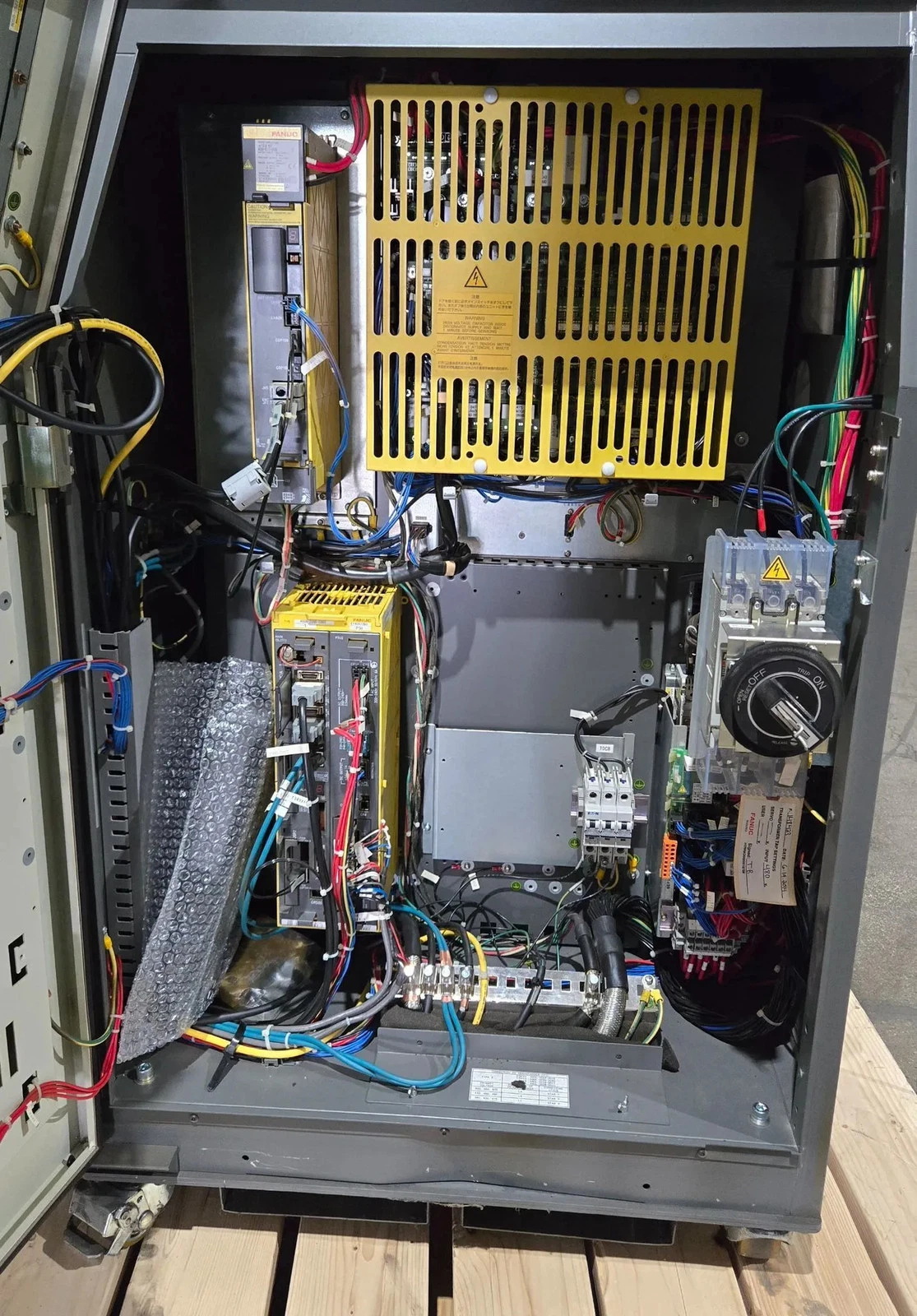 FANUC R-2000iB/210F Complete with R-30iA Controller & WTC Gen 6 MFDC Inverter USED - Image 16
