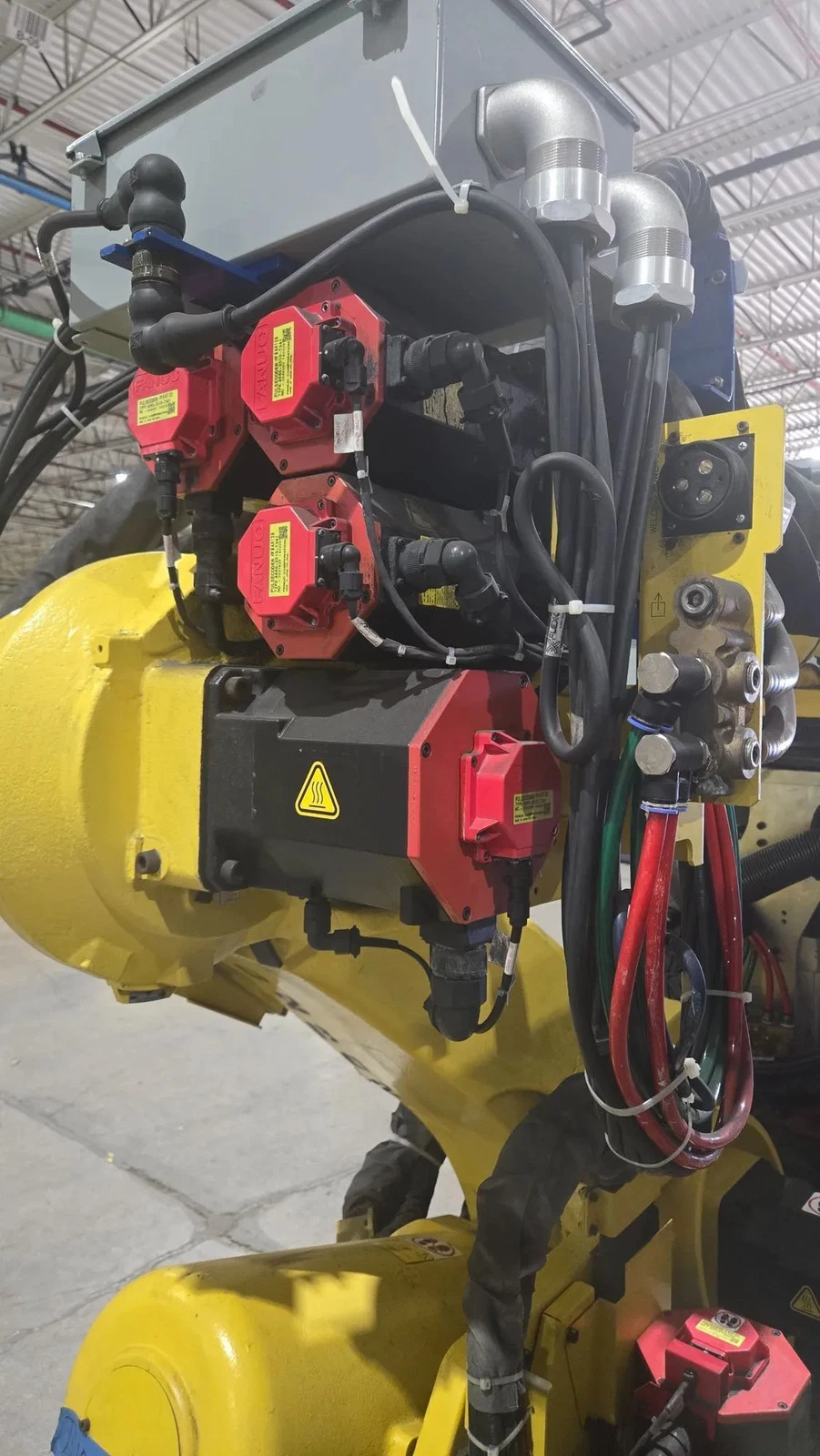 FANUC R-2000iB/210F Complete with R-30iA Controller & WTC WT6000 MFDC Inverter USED - Image 7