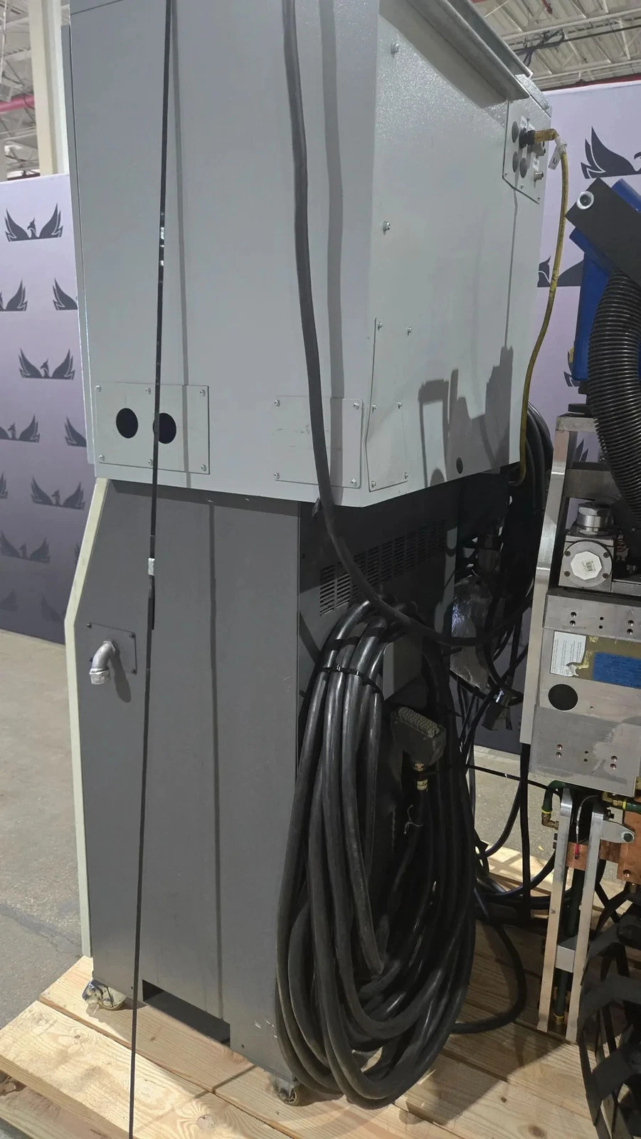 FANUC R-2000iB/210F Complete with R-30iA Controller & WTC WT6000 MFDC Inverter USED - Image 13