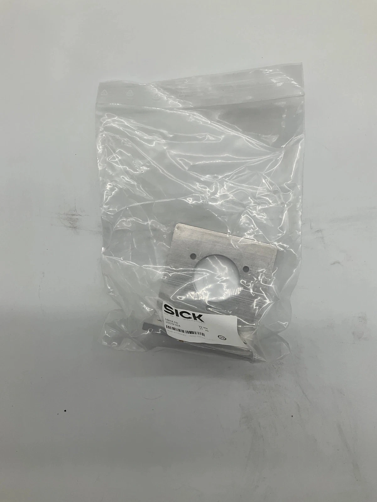 SICK 2029164 Mounting Bracket NEW - Image 2