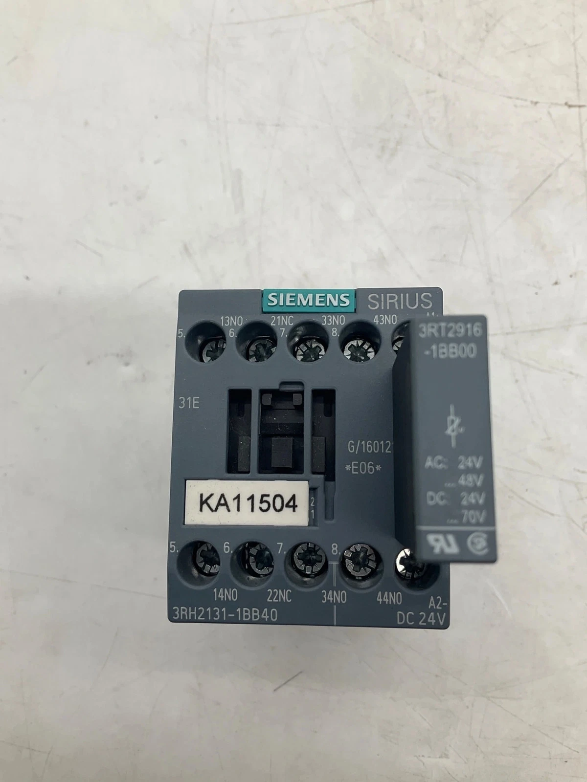 SIEMENS 3RH2131-1BB40 Control Relay w/ 3RT2916-1BB00 Suppressor USED - Image 5