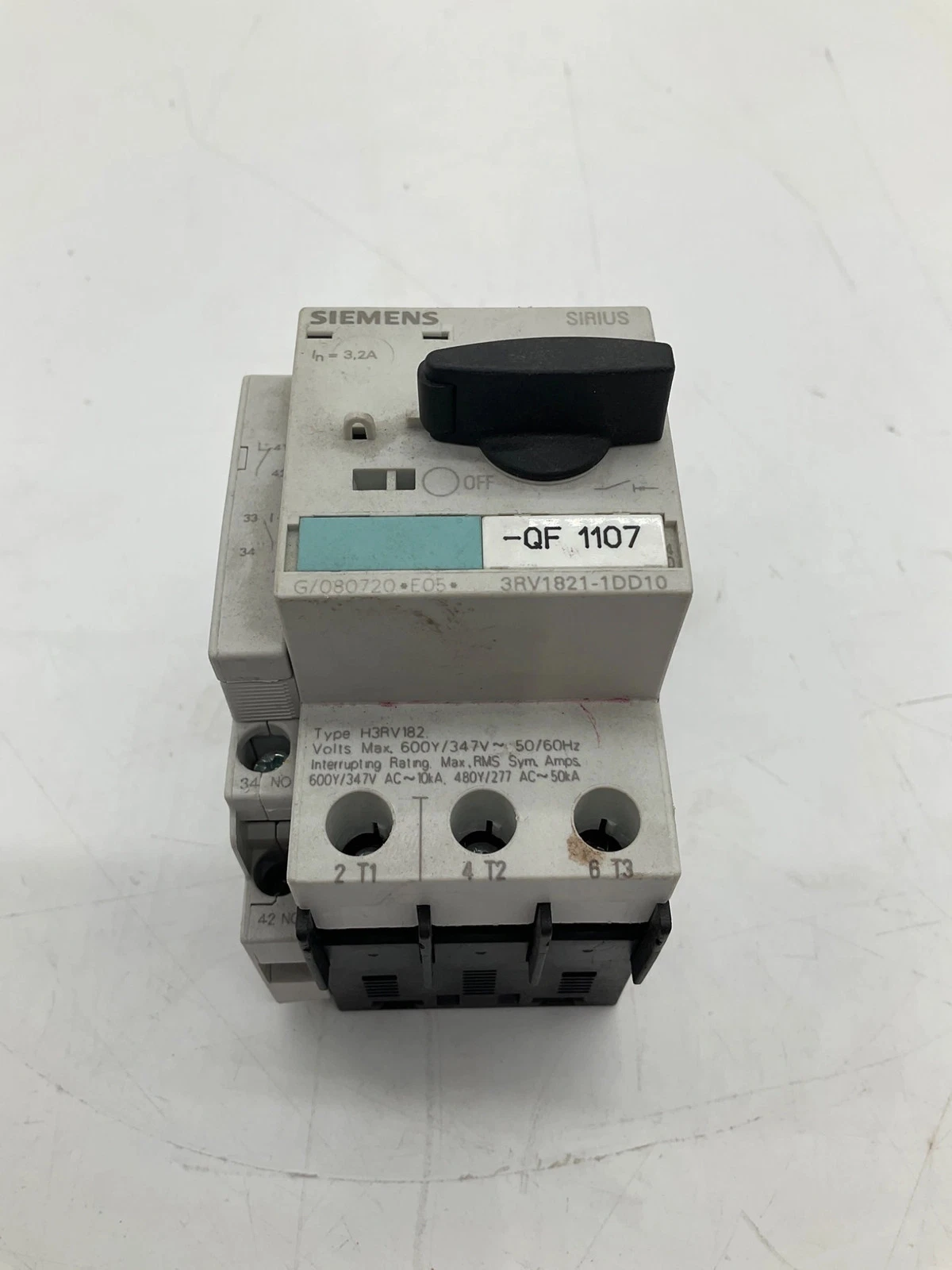 SIEMENS 3RV1821-1DD10 Motor Protection Circuit Breaker w/ 3RV1901-1A Auxiliary Contact USED - Image 2
