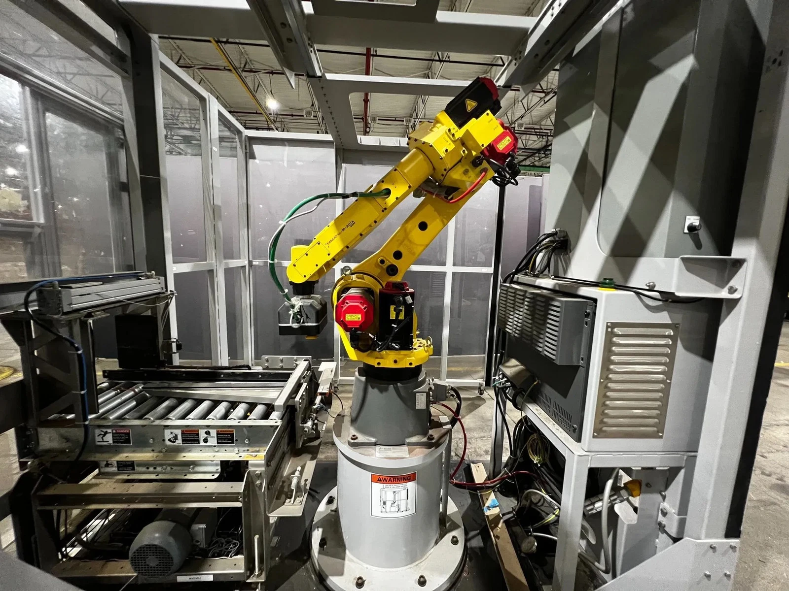 SIDEL PVLM35 Robotic Case Palletizer with FANUC M-20iA/35M Complete USED - Image 10