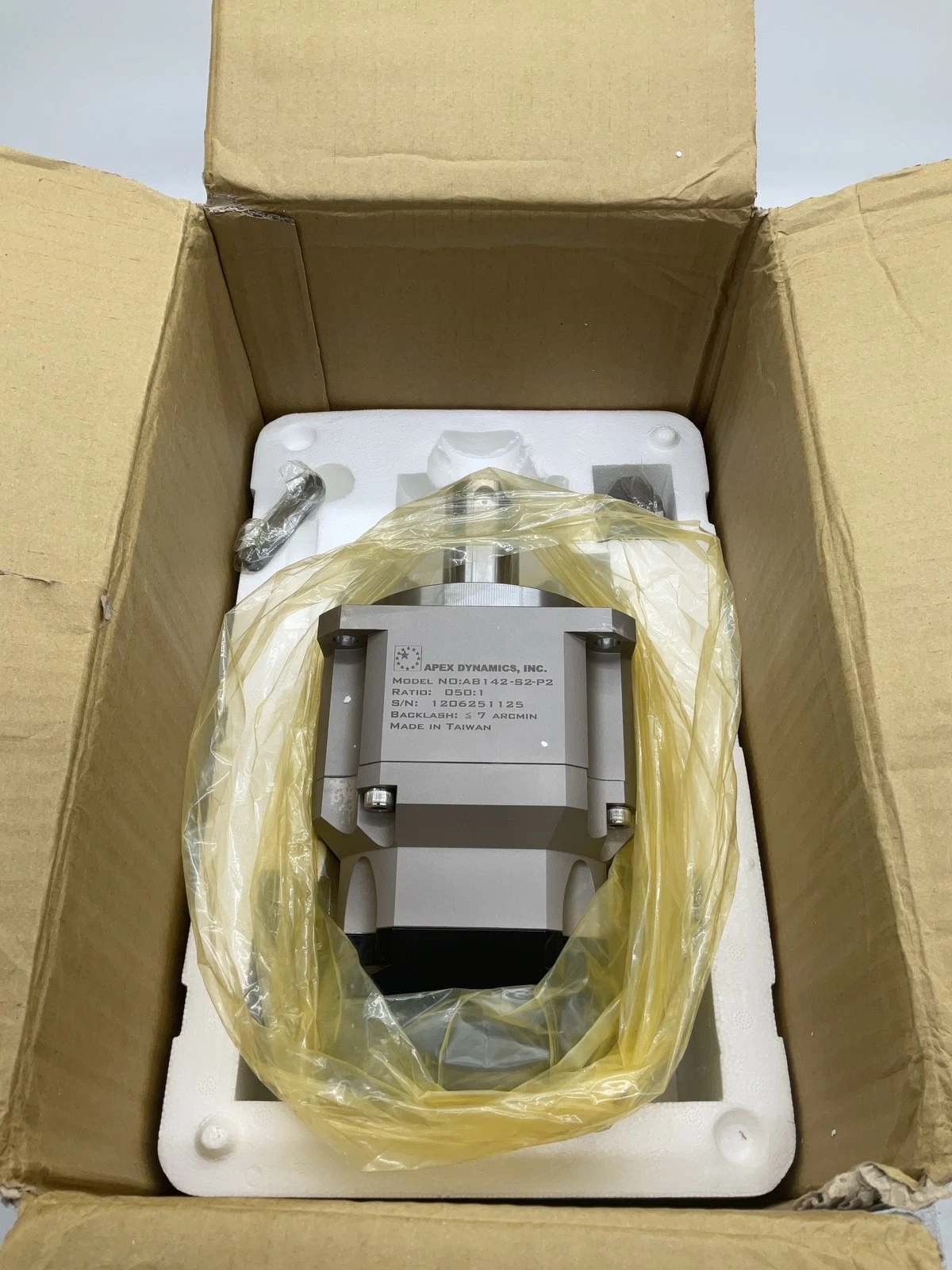 APEX DYNAMICS AB142-050-S2-P2 Planetary Gearbox 50:1 Ratio NEW - Image 2