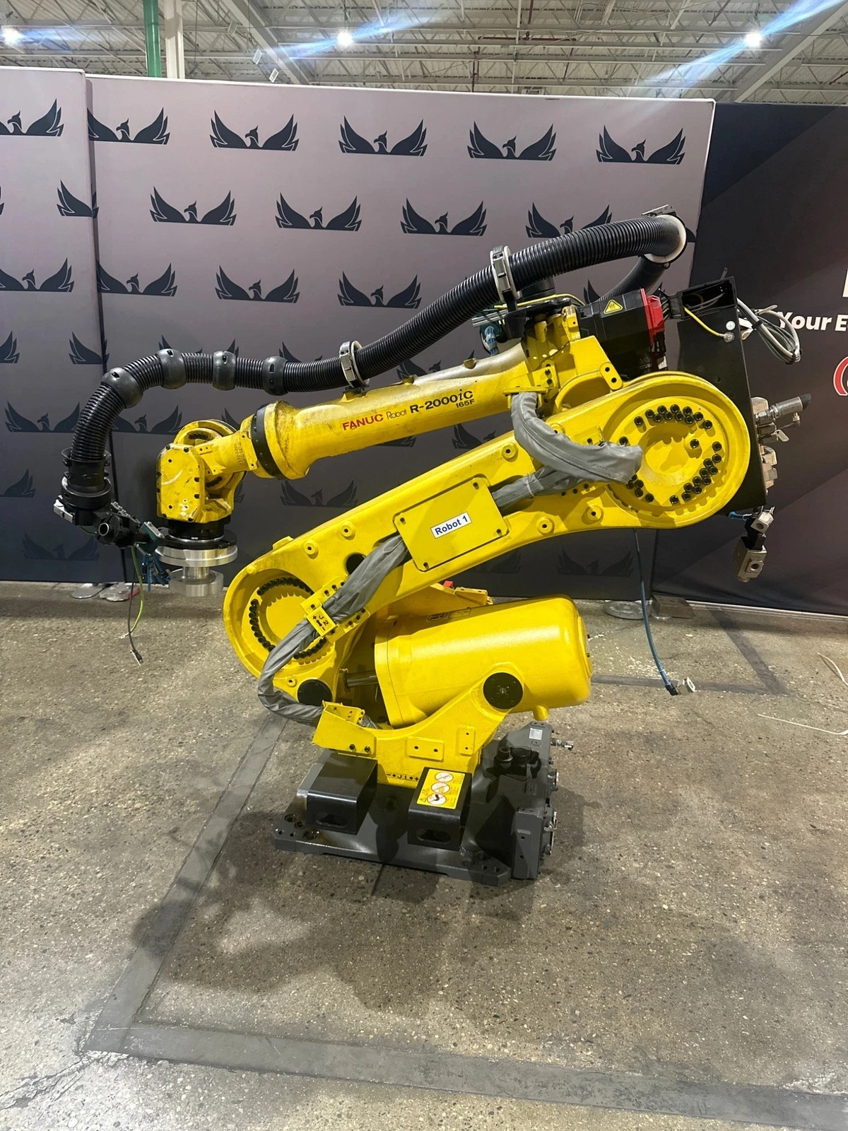 FANUC R-2000IC/165F INDUSTRIAL ROBOT WITH R-30IB CONTROLLER USED - Image 3