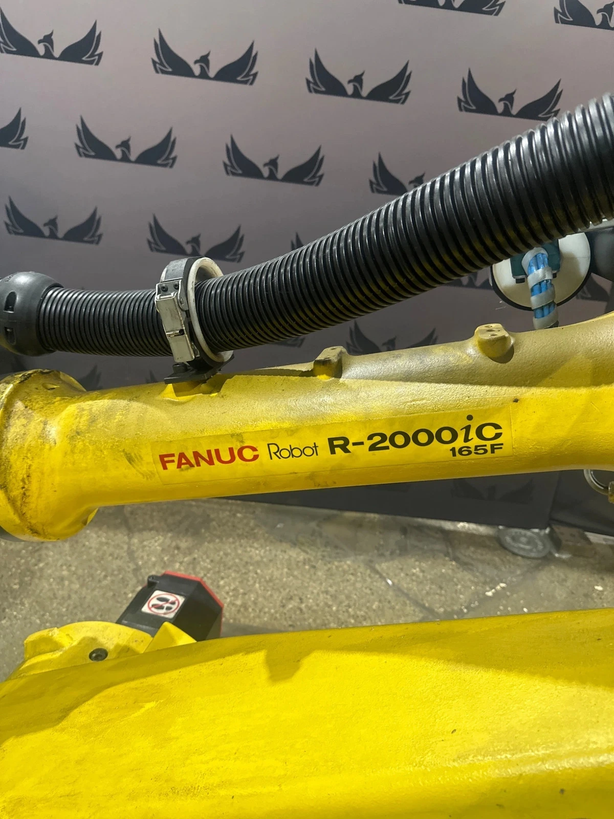FANUC R-2000IC/165F INDUSTRIAL ROBOT WITH R-30IB CONTROLLER USED - Image 4