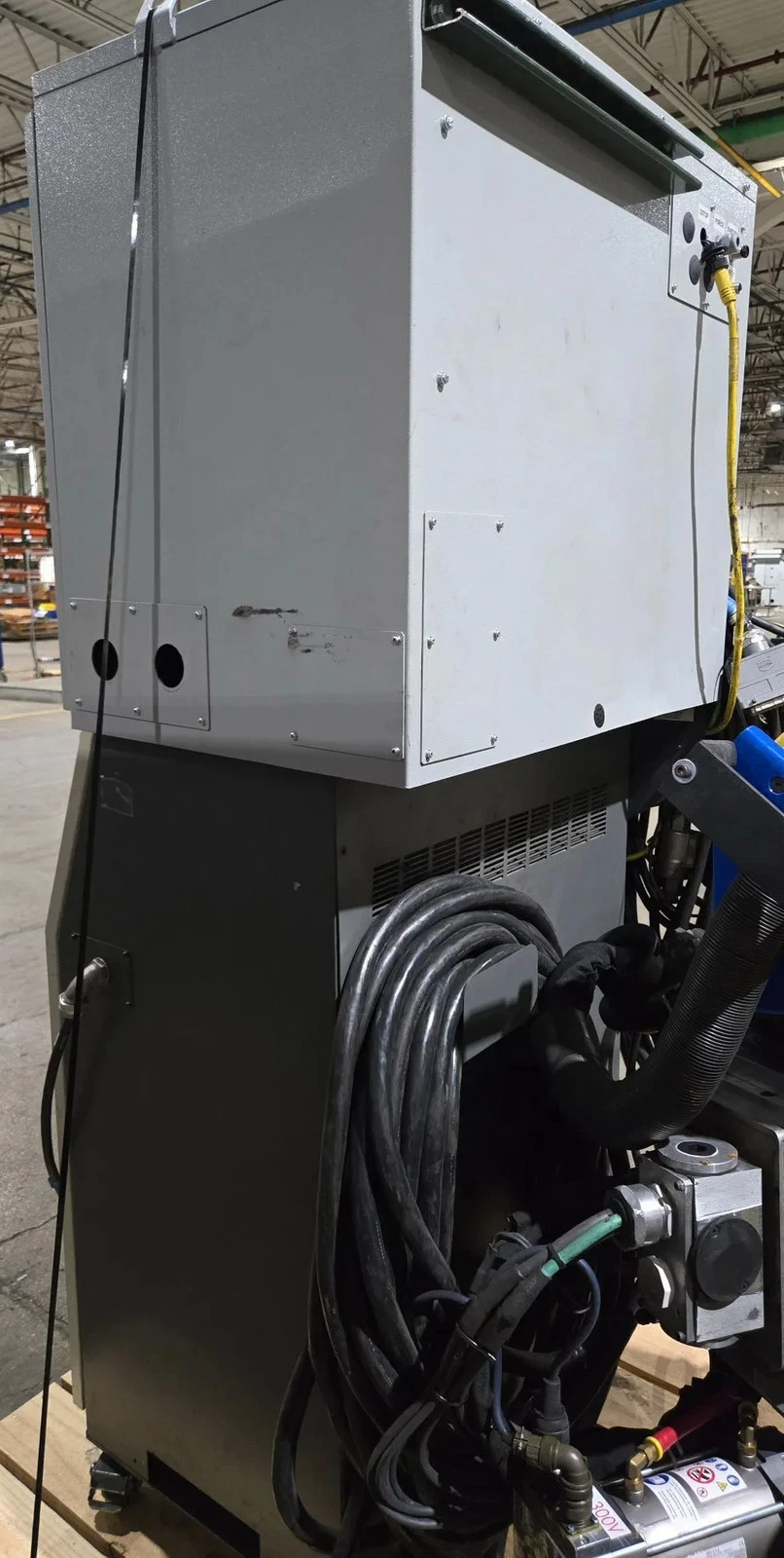 FANUC R-2000iB/210F Complete with R-30iA Controller & WTC WT6000 MFDC Inverter USED - Image 13