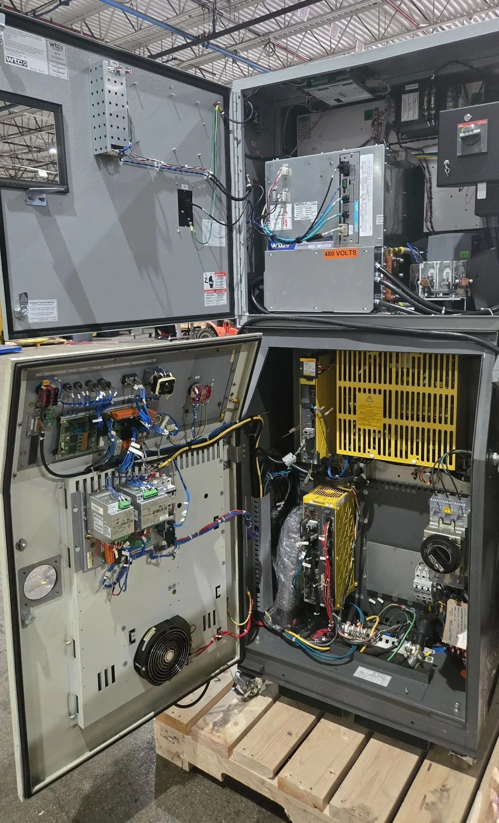 FANUC R-2000iB/210F Complete With R-30iA Controller & WT6000 Inverter USED - Image 15