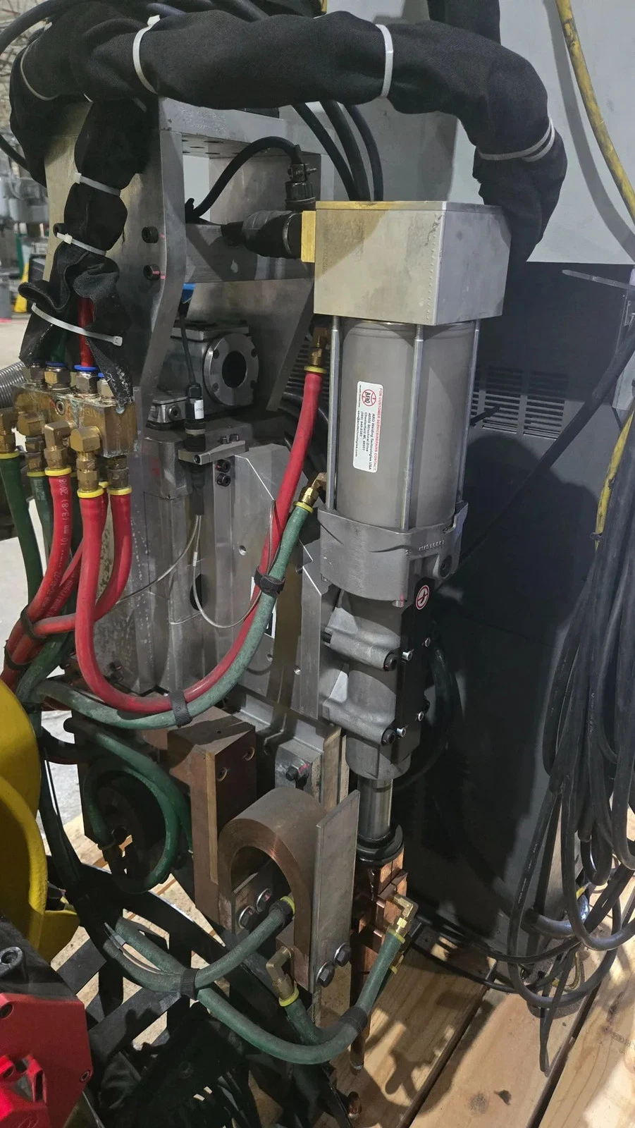 FANUC R-2000iB/210F Complete with R-30iA Controller & WTC WT6000 MFDC Inverter USED - Image 3