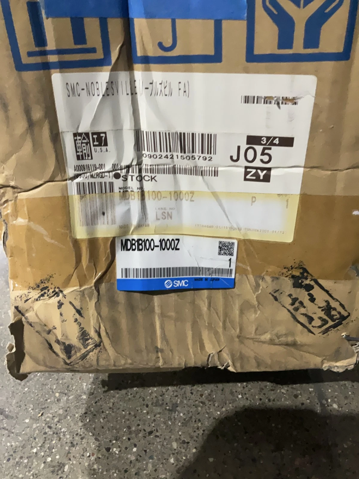 SMC MDBB1B100-1000Z Air Cylinder 100mm Bore 1000mm Stroke NEW - Image 3